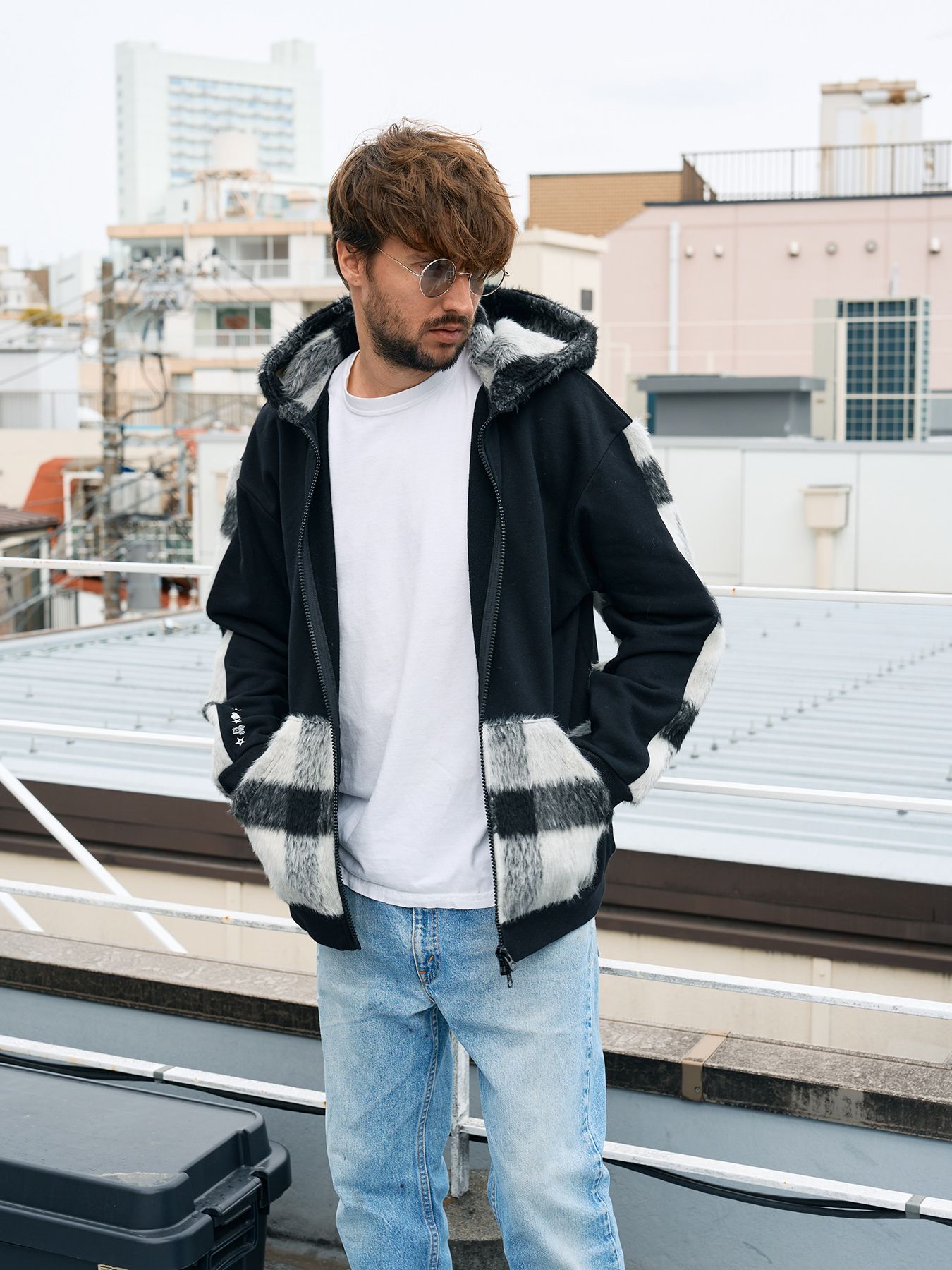 【予約品 5月8日(木) AM10時 締切】 ヘビーウエイト裏毛パイル-シャギーチェックサガラパッチワーク ビックジップワイドパーカー / ブラック