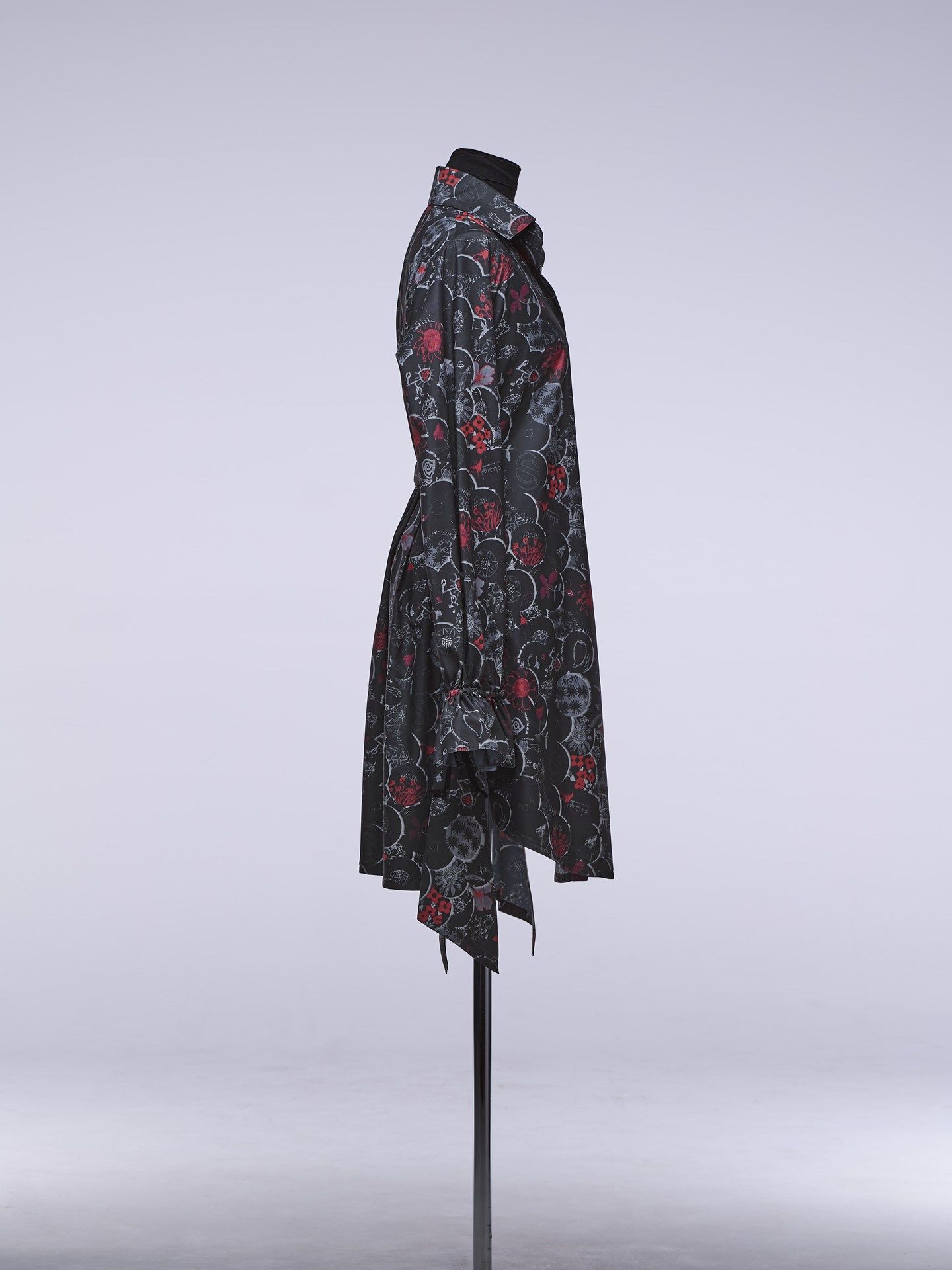 《予約品》 FlareShirt / フレアシャツバルーン袖 / ブラックEDEN 【THE ONENESS】