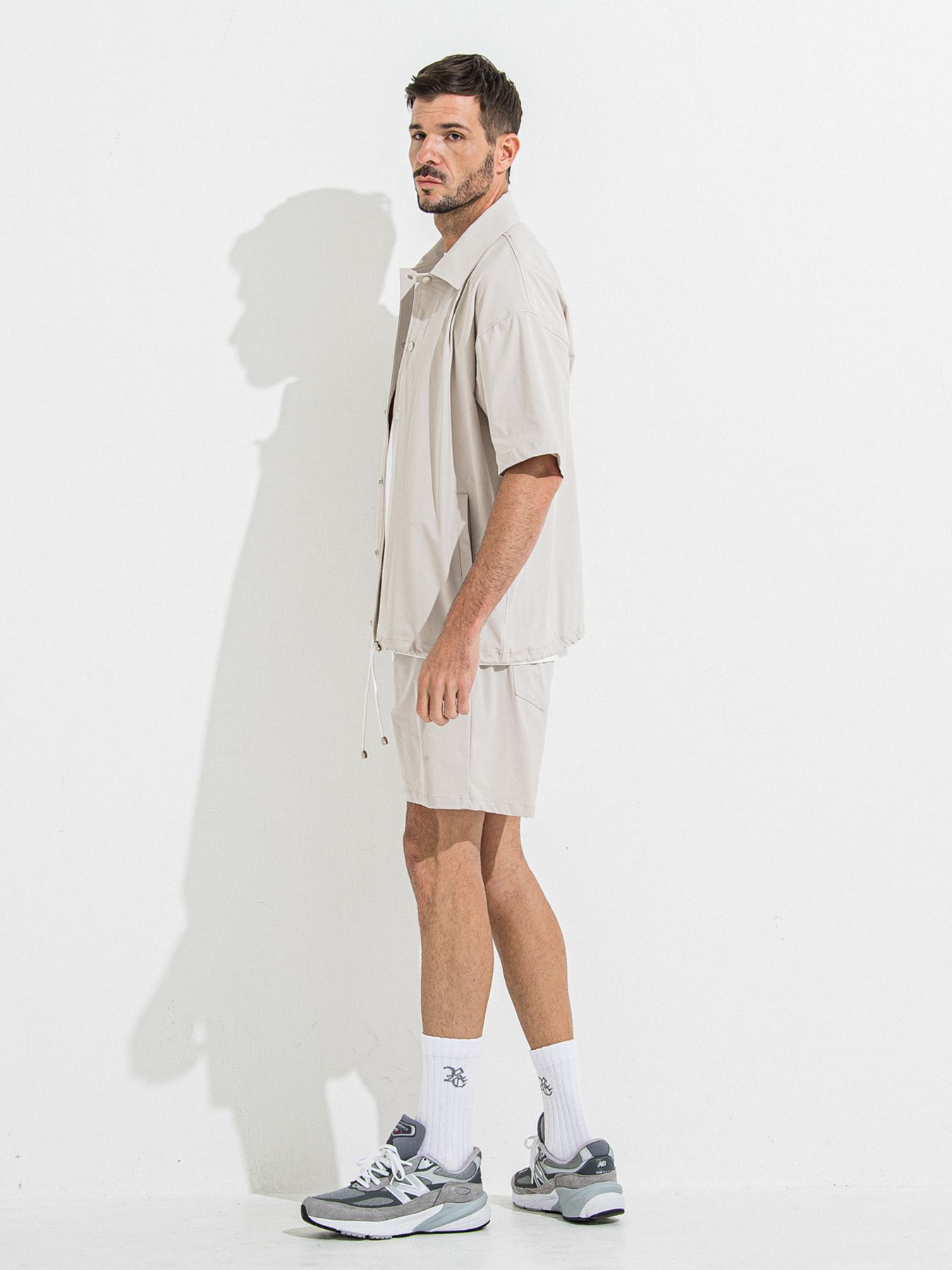 【予約品 】TV NYLON SHORTS / ティーヴィーナイロンショーツ / グレージュ