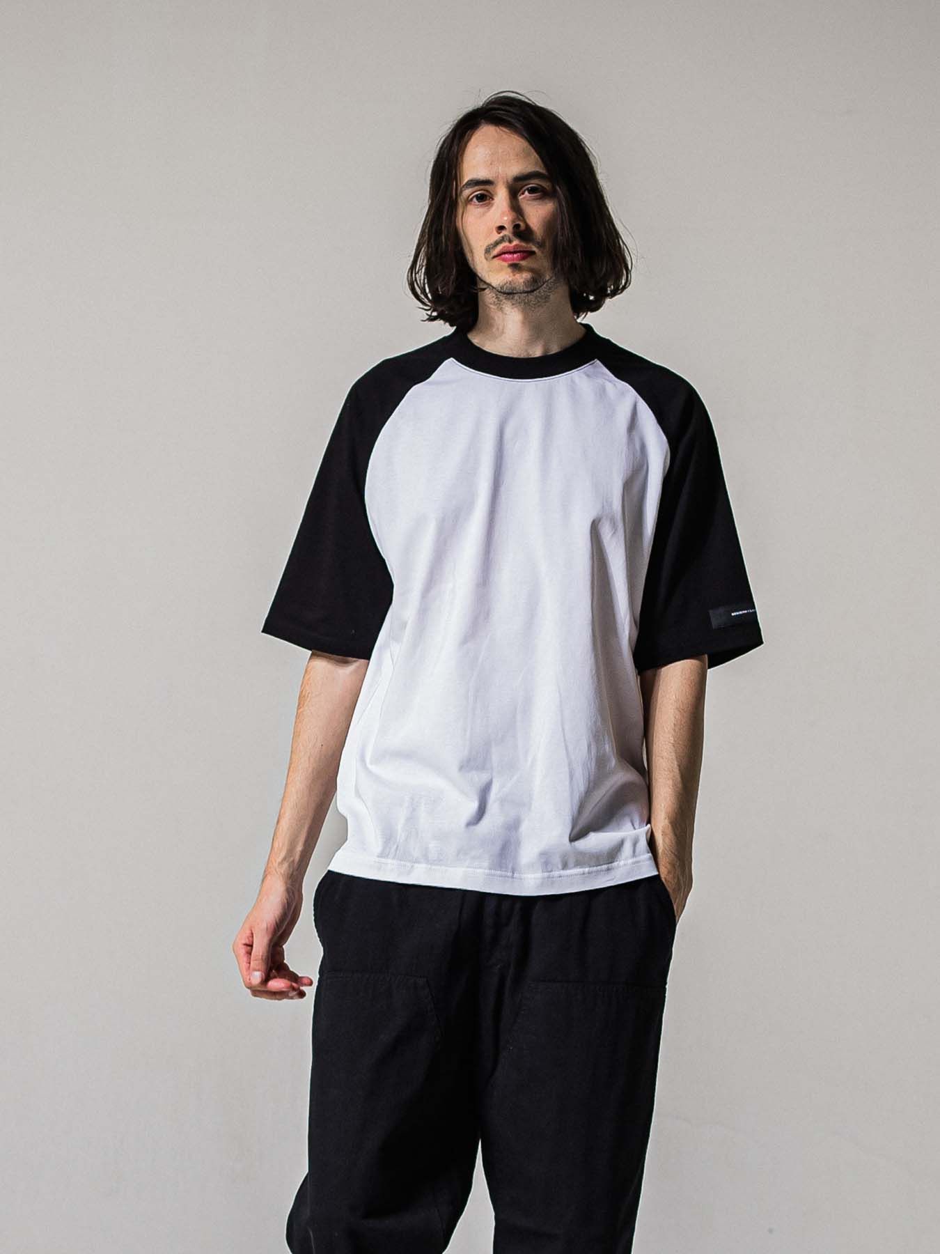 【予約品 11月16日(日) 締切】BACK RC RAGLAN OVER TEE / バックロゴ ラグランスリーブ オーバーTシャツ / ホワイト×ブラック