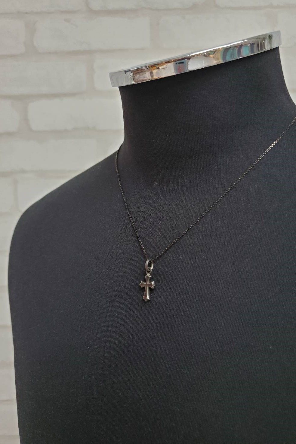 CROSS CHARM PENDANT / SV925.BK