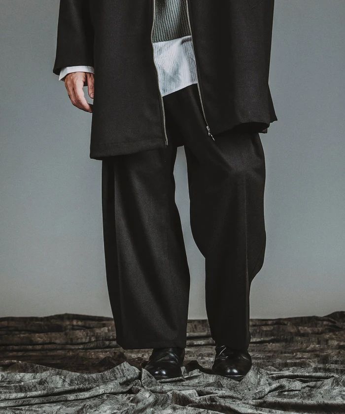 クロスタックワイドトラウザーズブラック【NOID.】