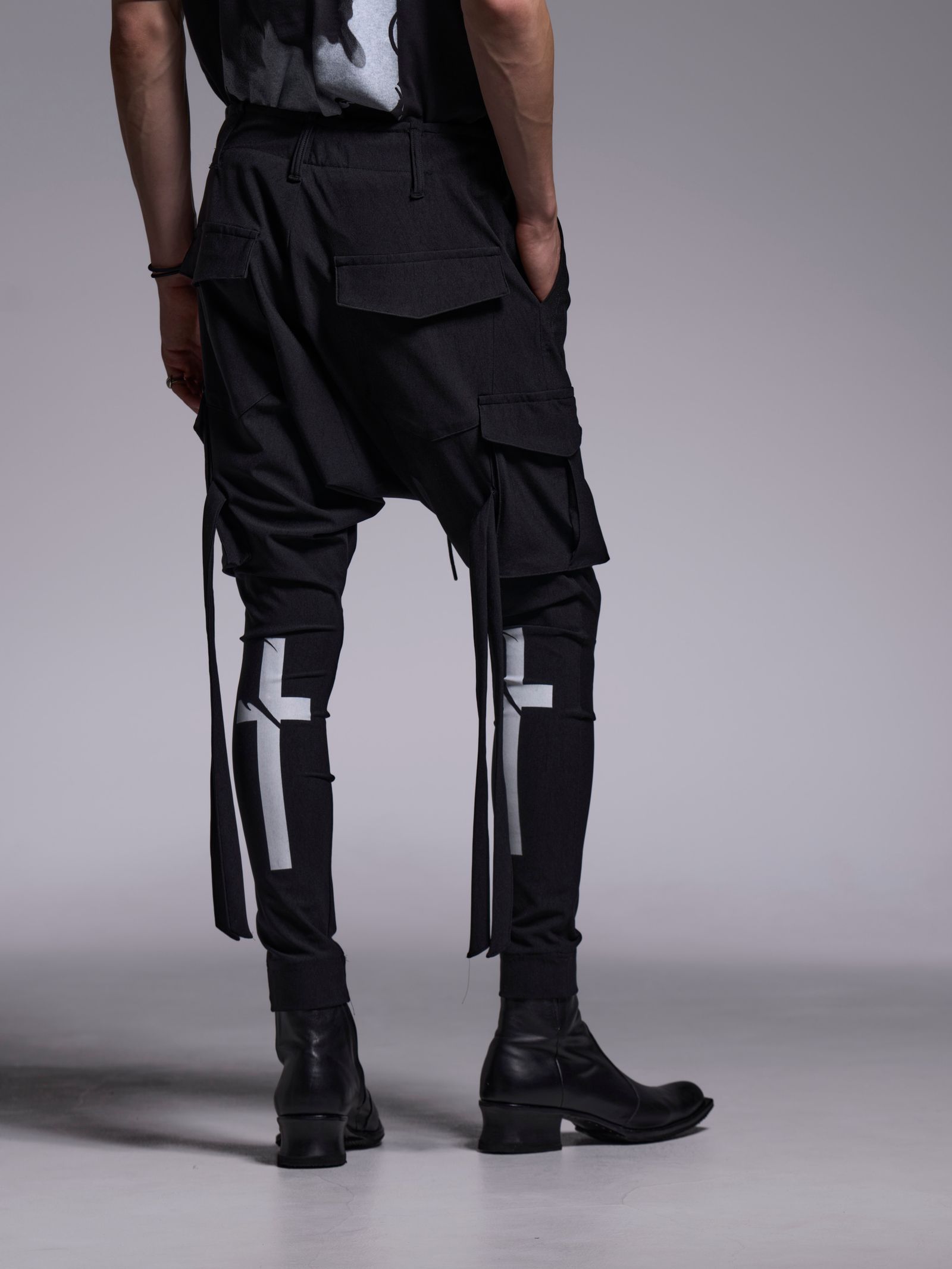 【予約品 1月4日(日) 締切】Sarrouel Pants / サルエルパンツ（プリントあり） / ブラック