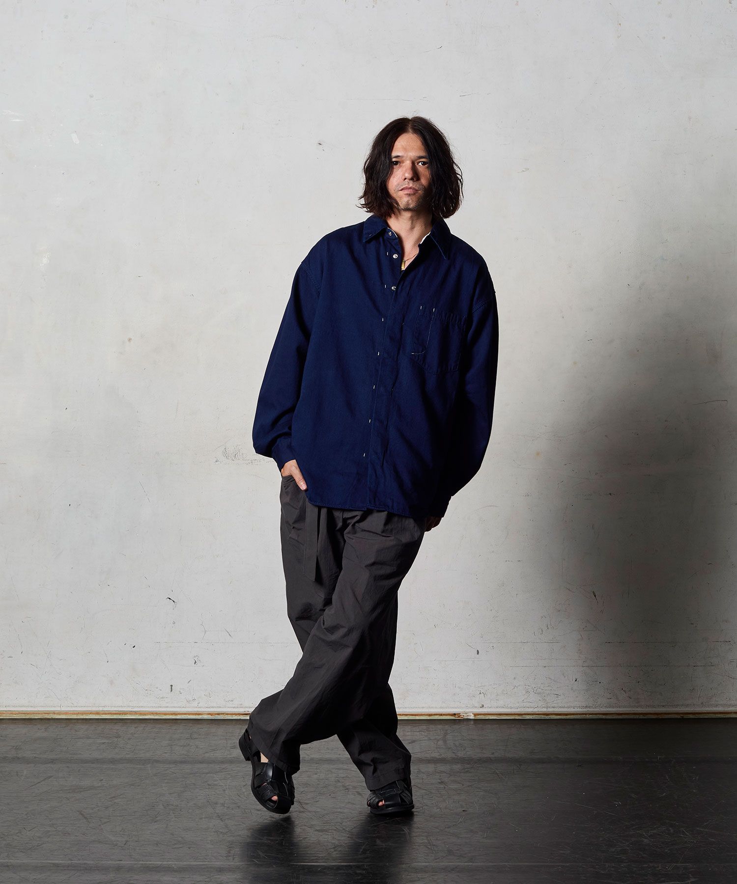 【予約品10月20日(日）締め】 SOSIR used / シャツ / ダークインディゴユーズド×アイボリーホワイトステッチ×ネイビー
