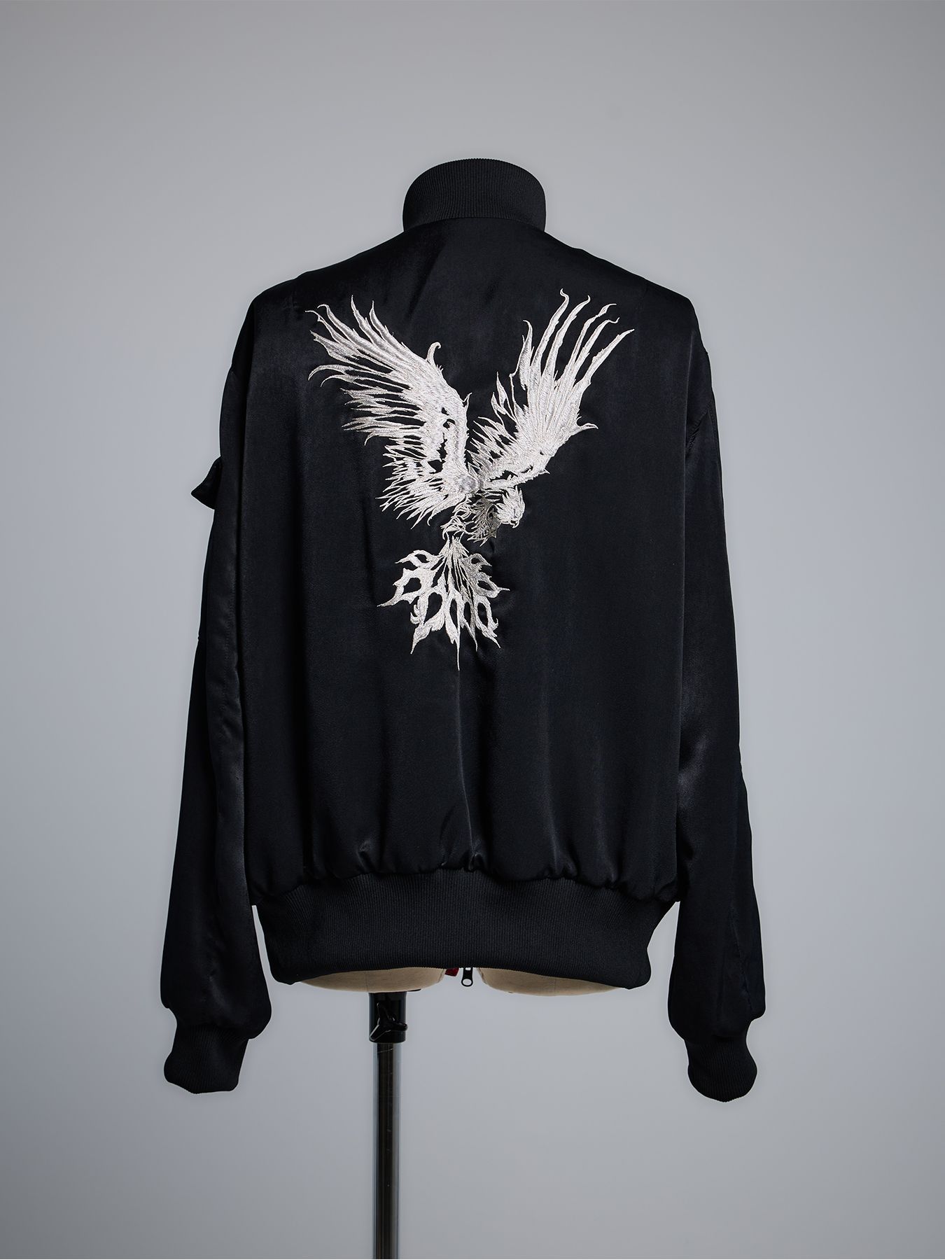 【予約品 5月18日(日) 締切】Reversible Bomber Jacket / リバーシブル ボンバージャケット / ブラック&ホワイト刺繍
