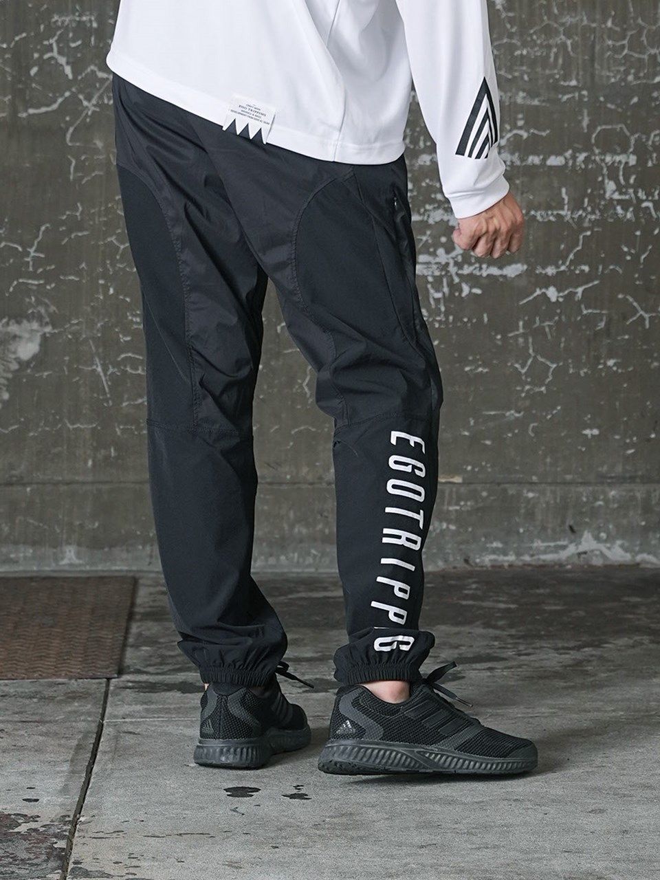 《予約品》 TRAINING PANTS / トレーニングパンツ / ブラック