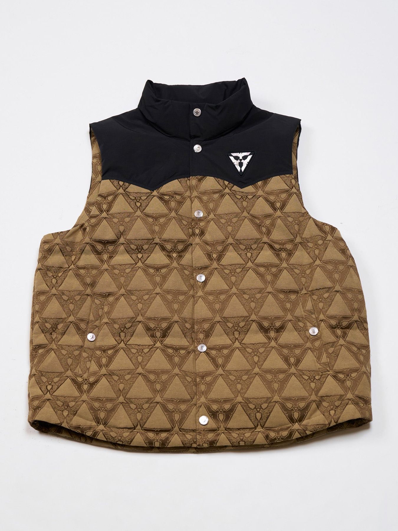 EAGLE "TRIANGLE" JACQUARD DOWN VEST / ダウンベスト / カーキ