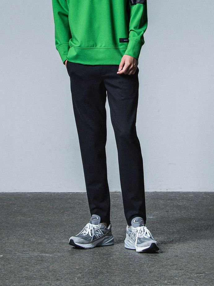 ERIC EASY PANTS セミルーズフィット パンツブラック