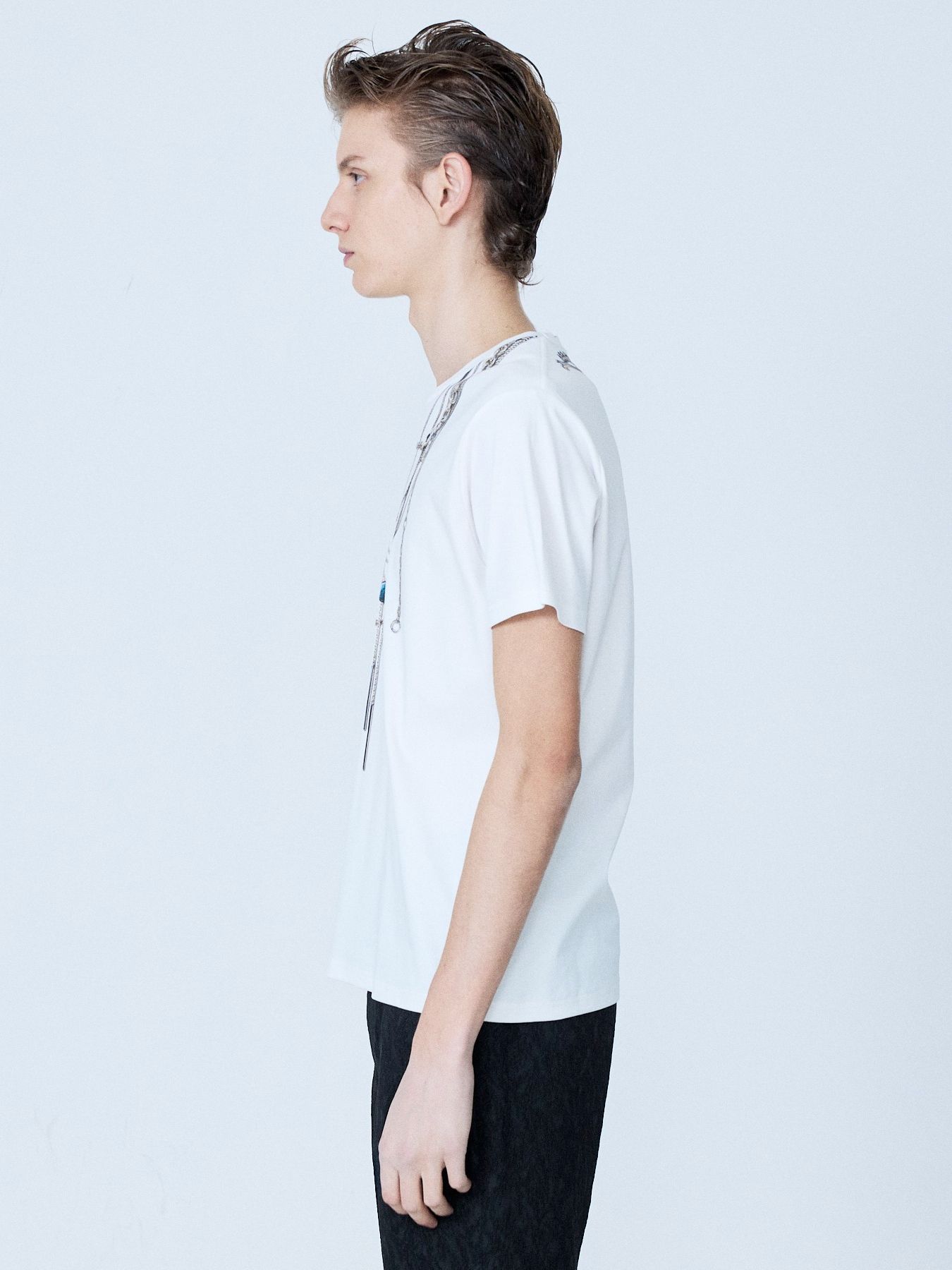 《YArKA × 5351》ネックレス プリント 半袖 Tシャツ / ホワイト【5351 POUR LES HOMMES】
