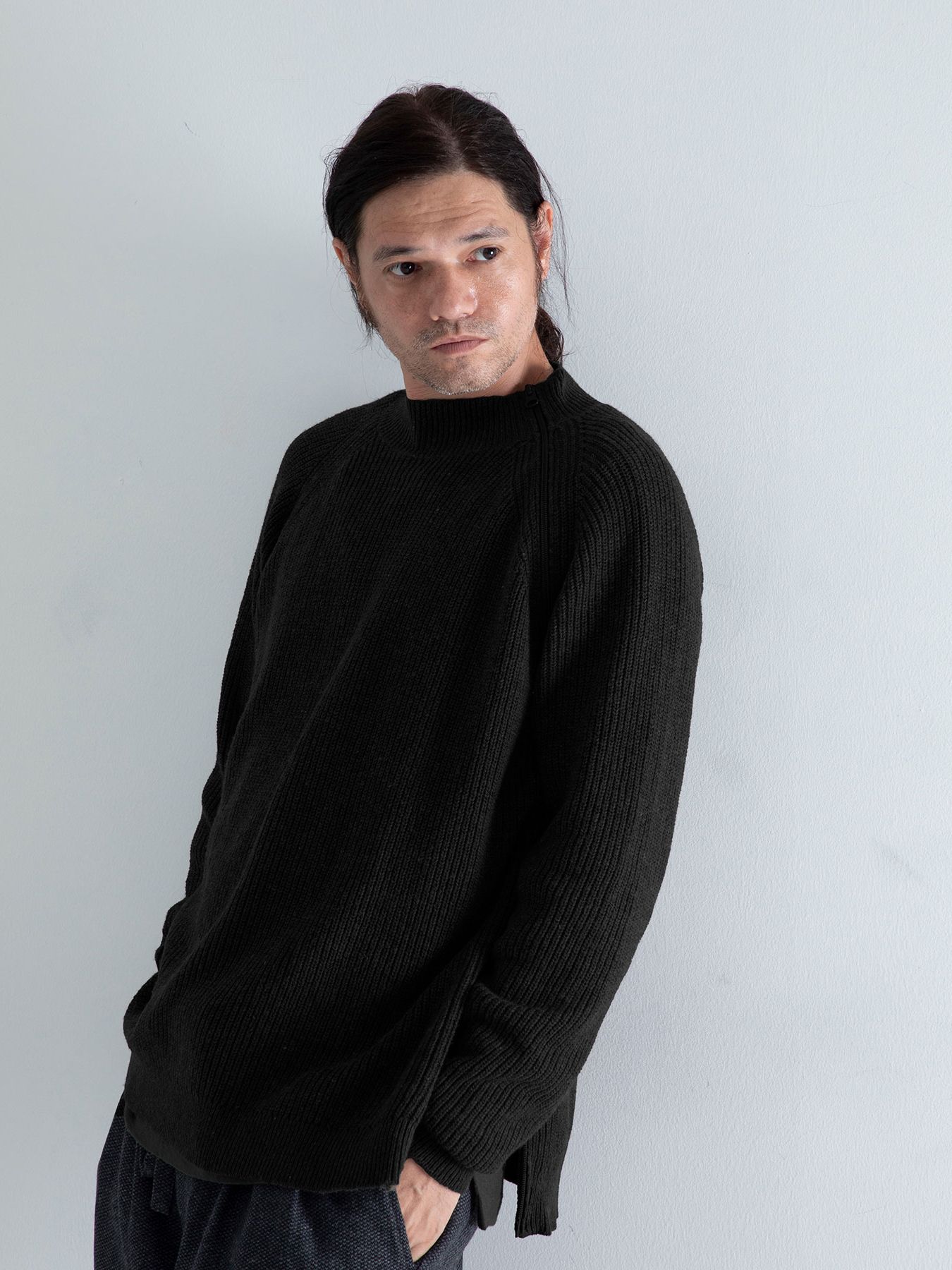 【予約品 】ZIPHI / ジップ ハイネック ニット / ブラック