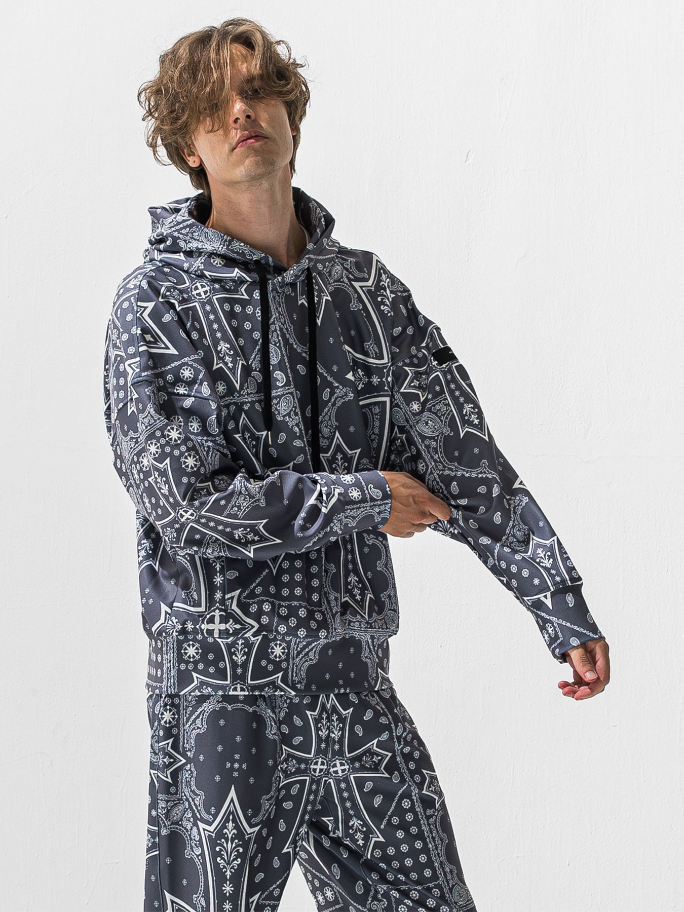 【予約品 9月6日(日) 締切】OVER HOODIE / トリコット オーバーパーカー / クロスグレー