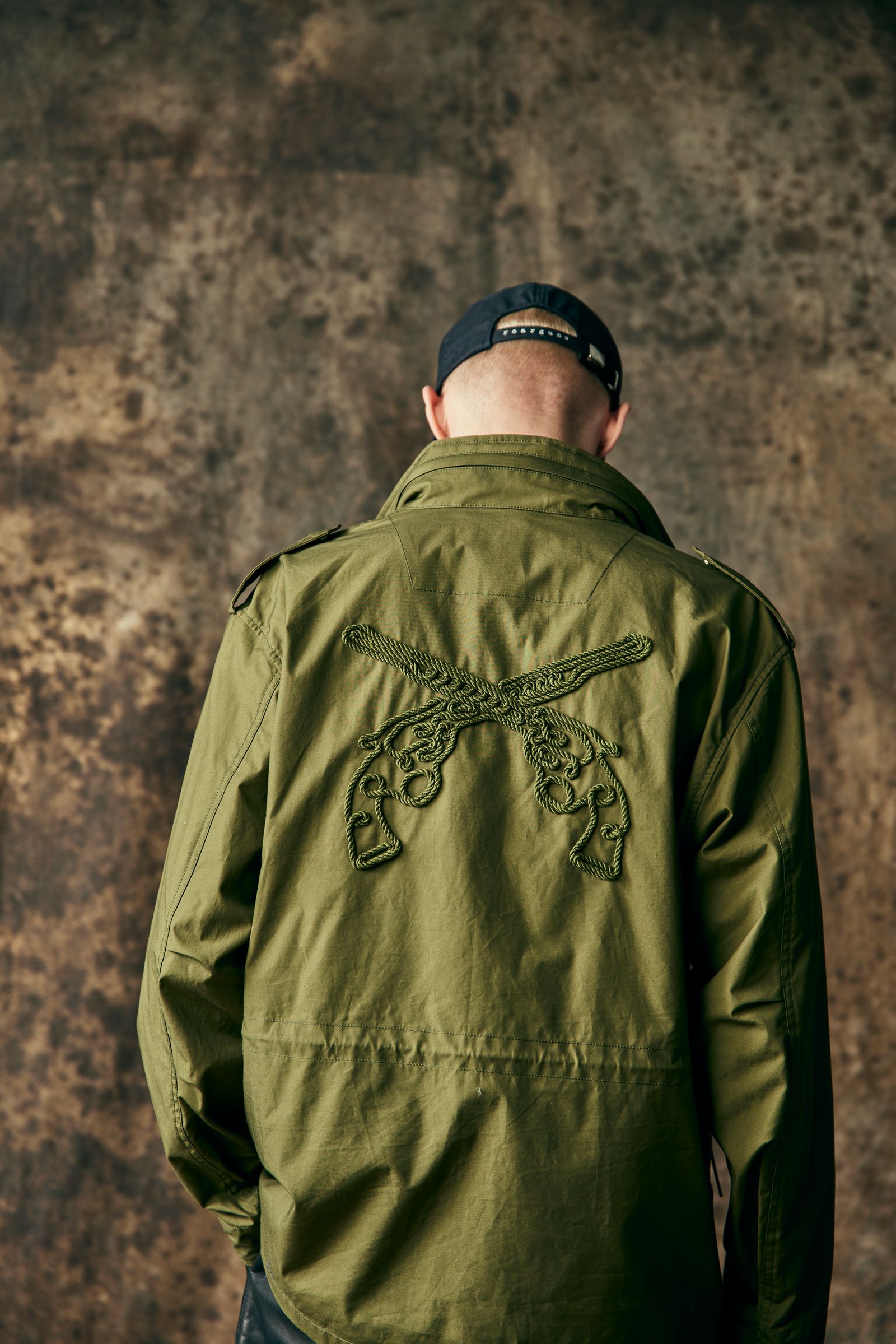 roar ロアー ウルフ2丁拳銃ジャケット