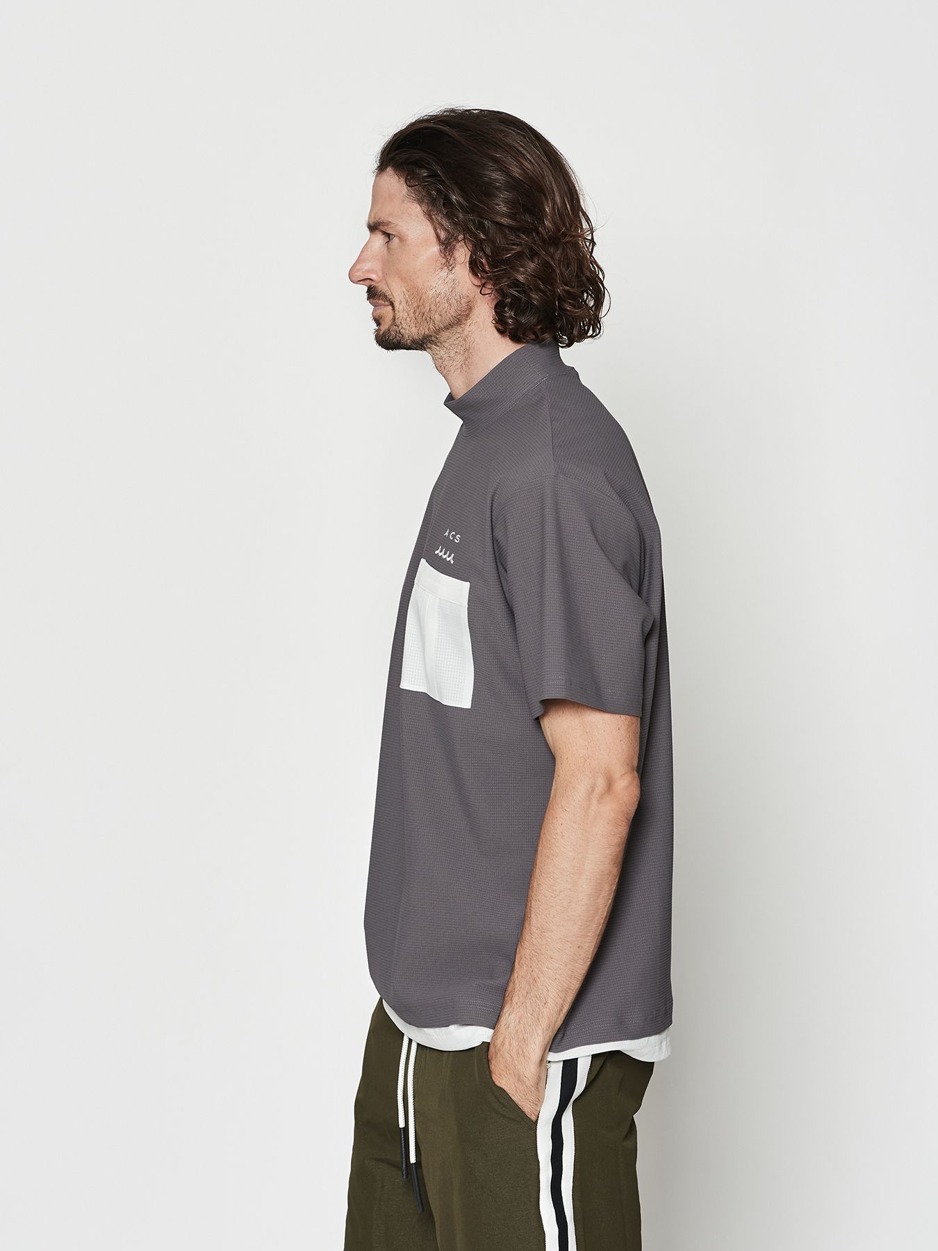 【予約品 10月9日(木) 締切】muta Mesh Mockneck S-S Top / モックネックTシャツ / グレー【Acanthus × muta MARINE】