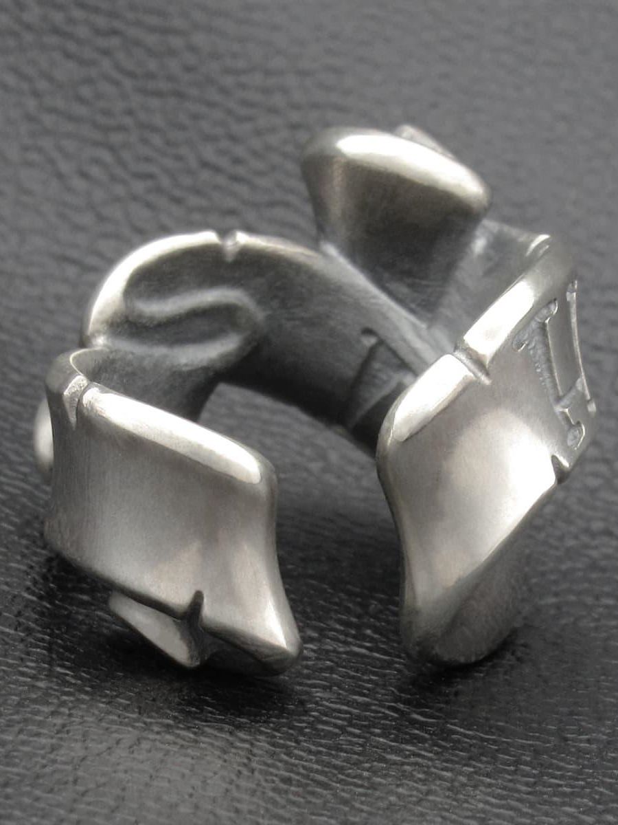 【受注生産品】 Flap Ribbon Ear Cuff / HATE / フラップリボンイヤーカフ ヘイト