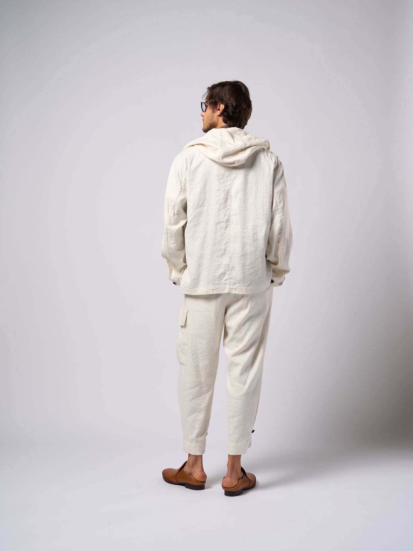 【予約品9月16日 10時締め】 hooded blouson / パーカー / ホワイト
