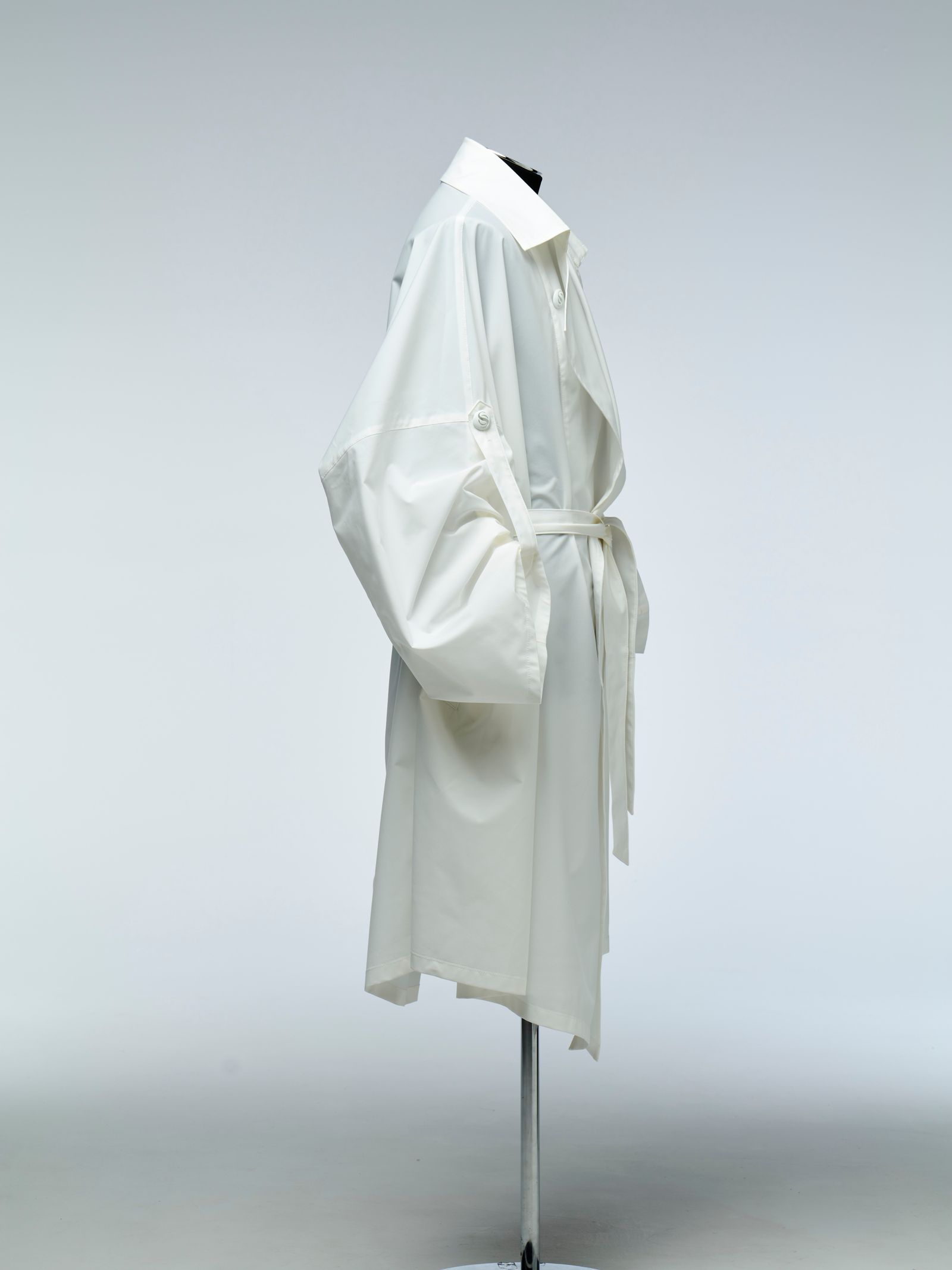《予約品4月23日18時締め》 HAORI-TrenchCollar / カーディガン  / ホワイト 【THE ONENESS】 7月中入荷予定