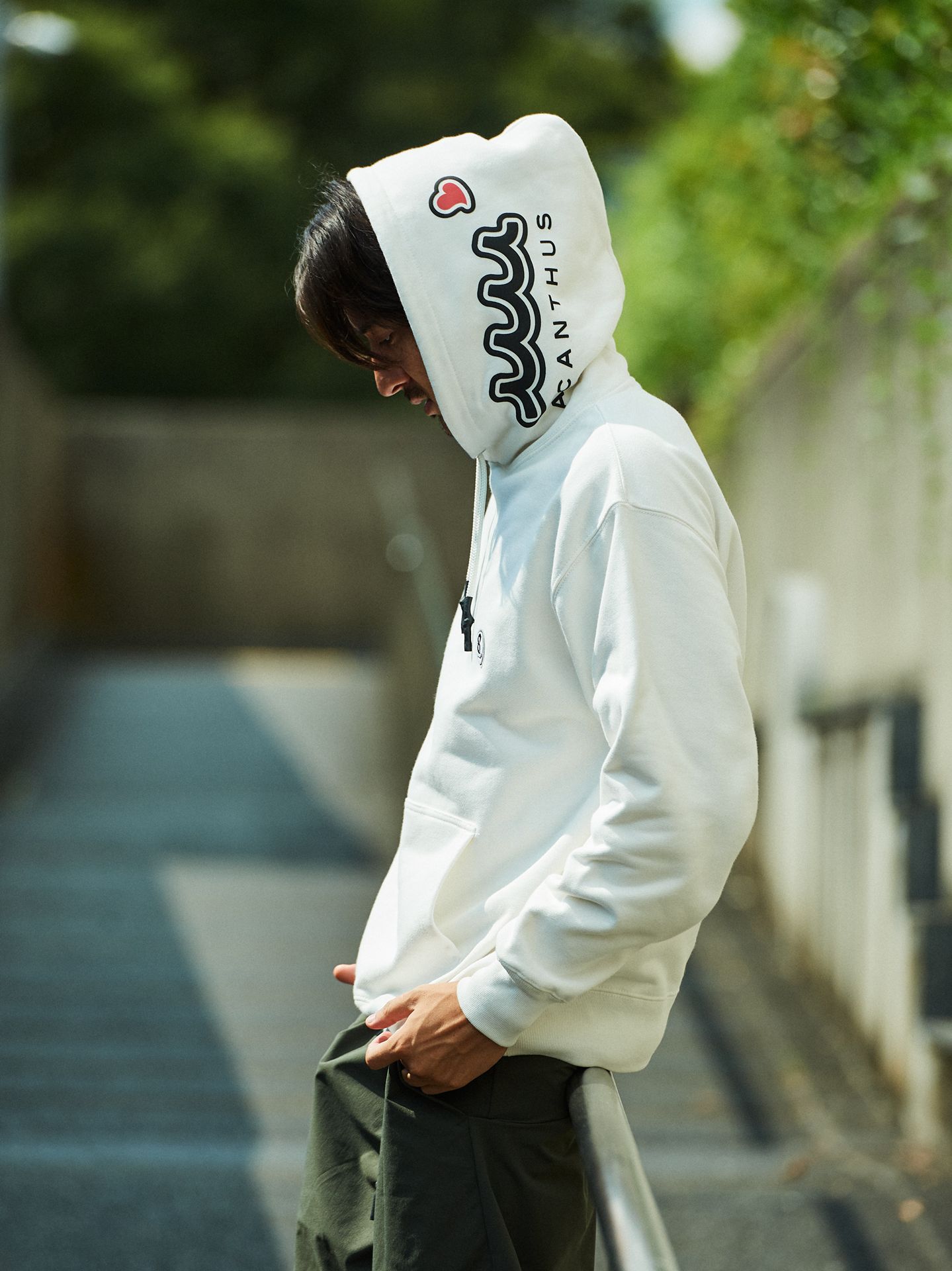 muta sweet muta hoodie / パーカー / ホワイト 【Acanthus×muta】