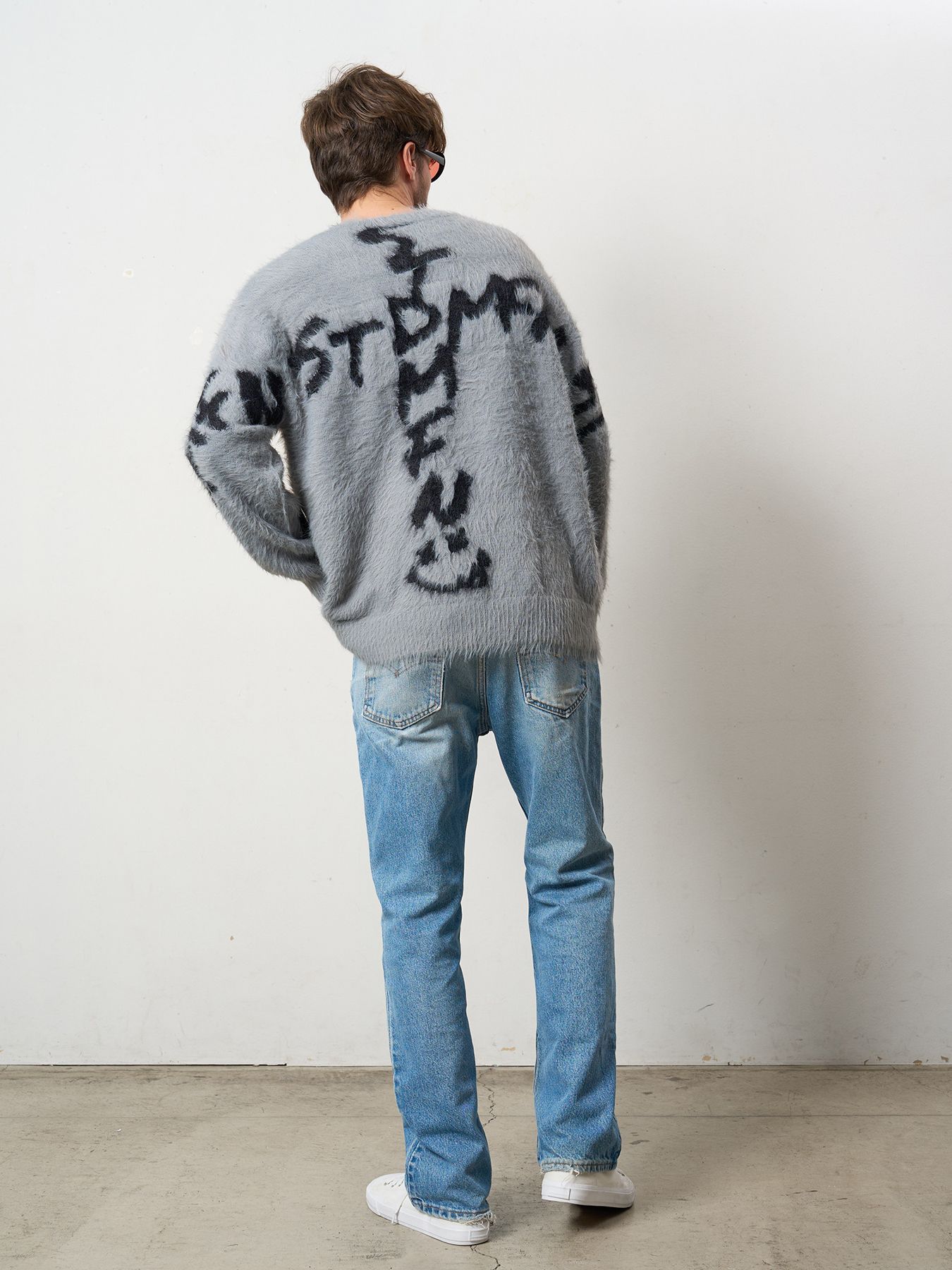 【予約品 5月8日(木) AM10時 締切】 ナイロンフェザーヤーン ビックロゴクロスインターシャシャギープルオーバー / M.グレー