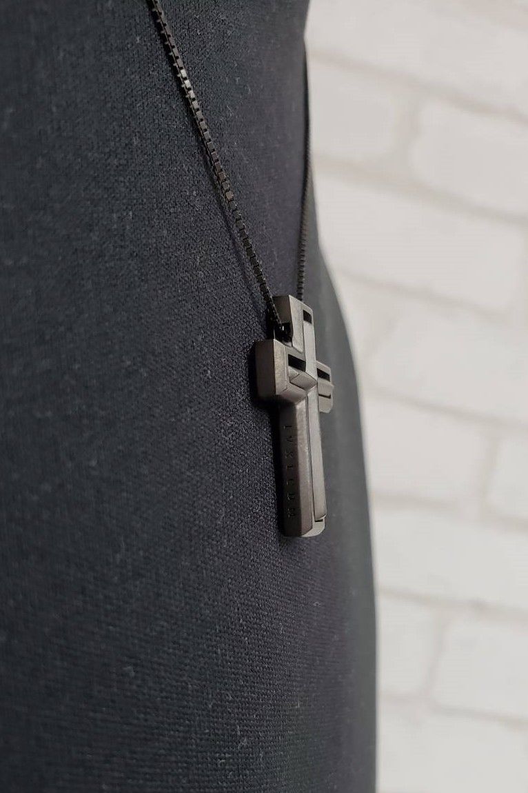 ARCHITECT W CROSS PENDANT / SV925.MATTE BK