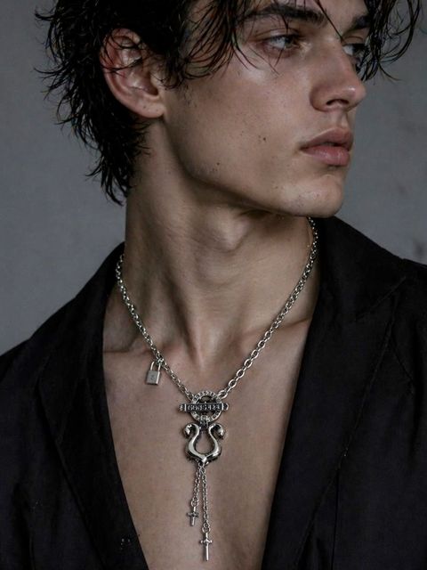 《受注生産》RHYTHMIC HORSESHOE LARGE with CROSSES T-BAR NECKLACE / リズミックホースシュー・L ウィズ クロス Tバー ネックレス / 注文から2～3週間後入荷予定