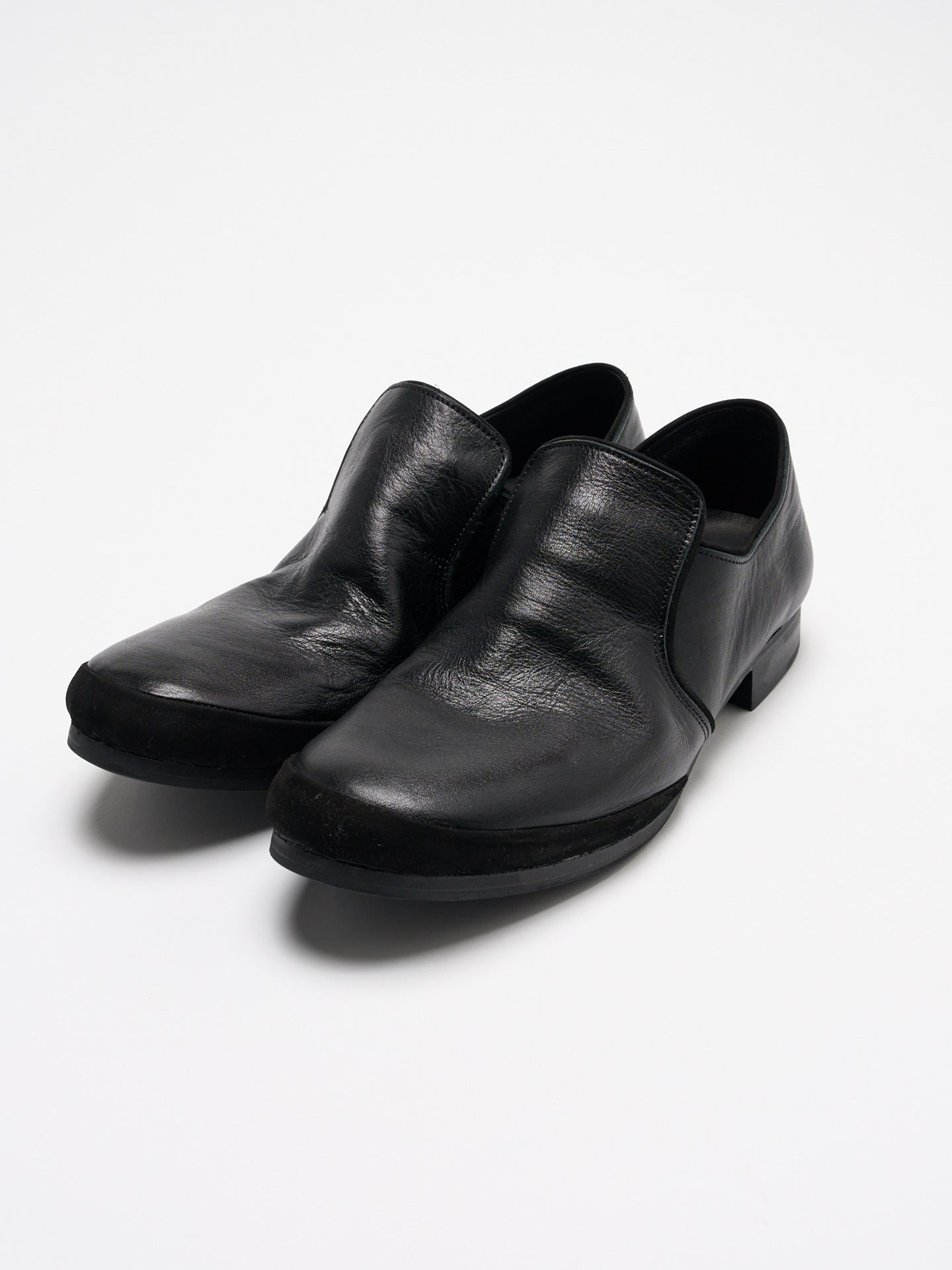 【予約品9月19日 10時締め】 soft leather slip-on / レザースリッポン / ブラック
