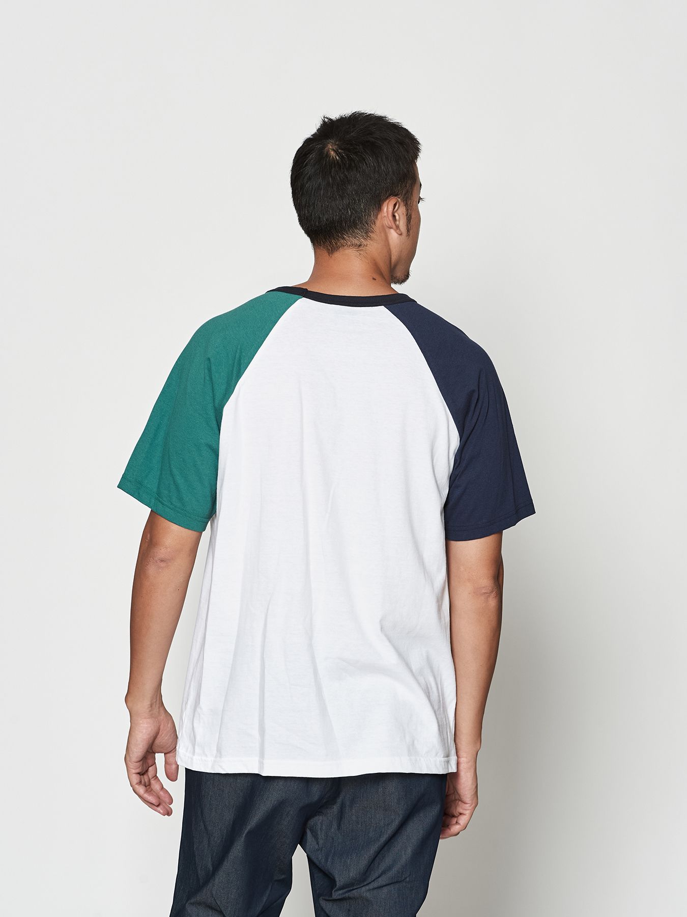 【予約品 10月9日(木) 締切】muta College Logo Raglan Sleeves Tee / ラグランTシャツ / ホワイト×グリーン【Acanthus × muta MARINE】