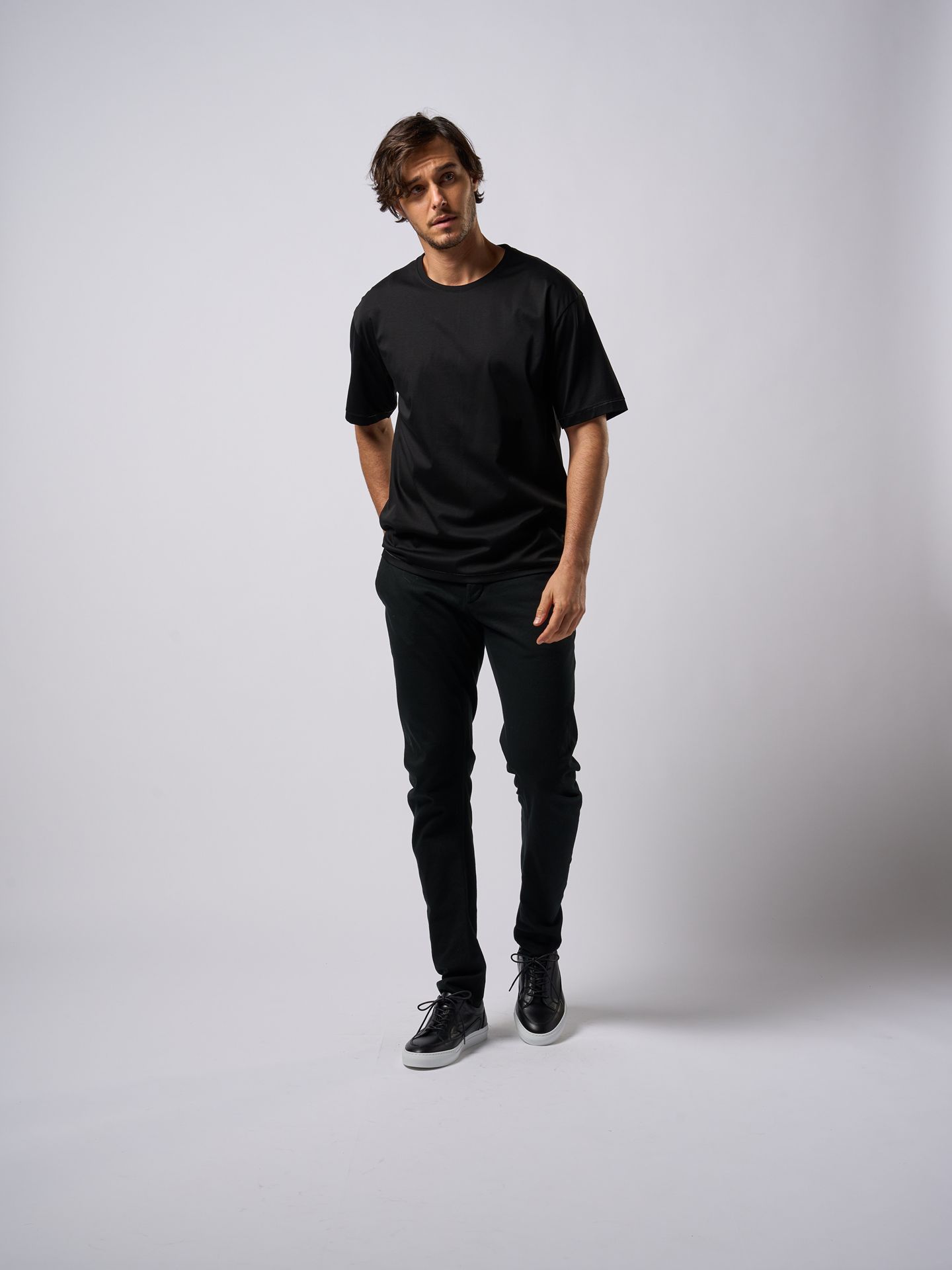 【予約品9月19日 10時締め】 silk touch ladder-st S/S  / Tシャツ / ブラック