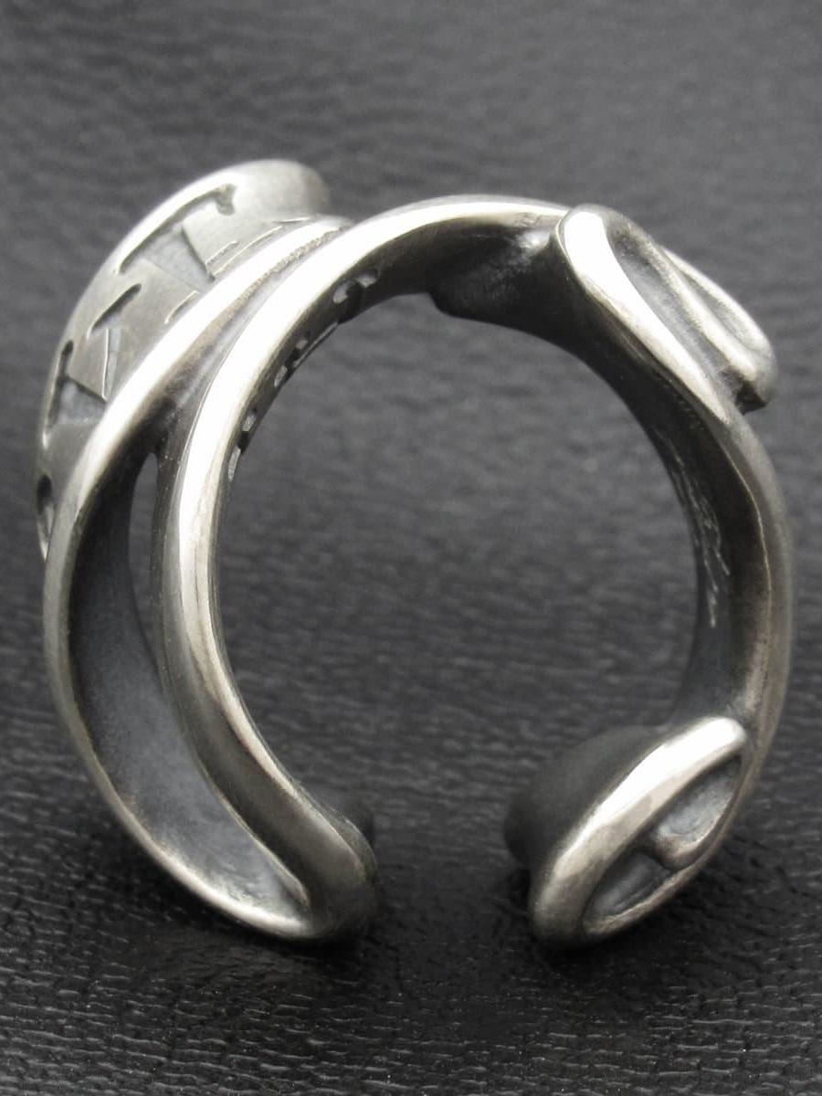 【受注生産品】 Flap Ribbon Ear Cuff / LOVE / フラップリボンイヤーカフ ラブ