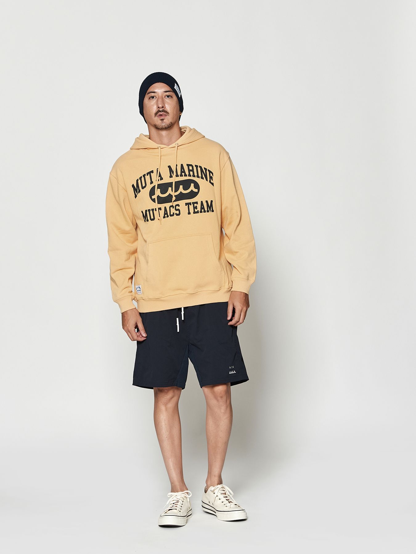 【予約品 10月9日(木) 締切】muta College Logo Hooded Sweatshirt / パーカー / イエロー【Acanthus × muta MARINE】