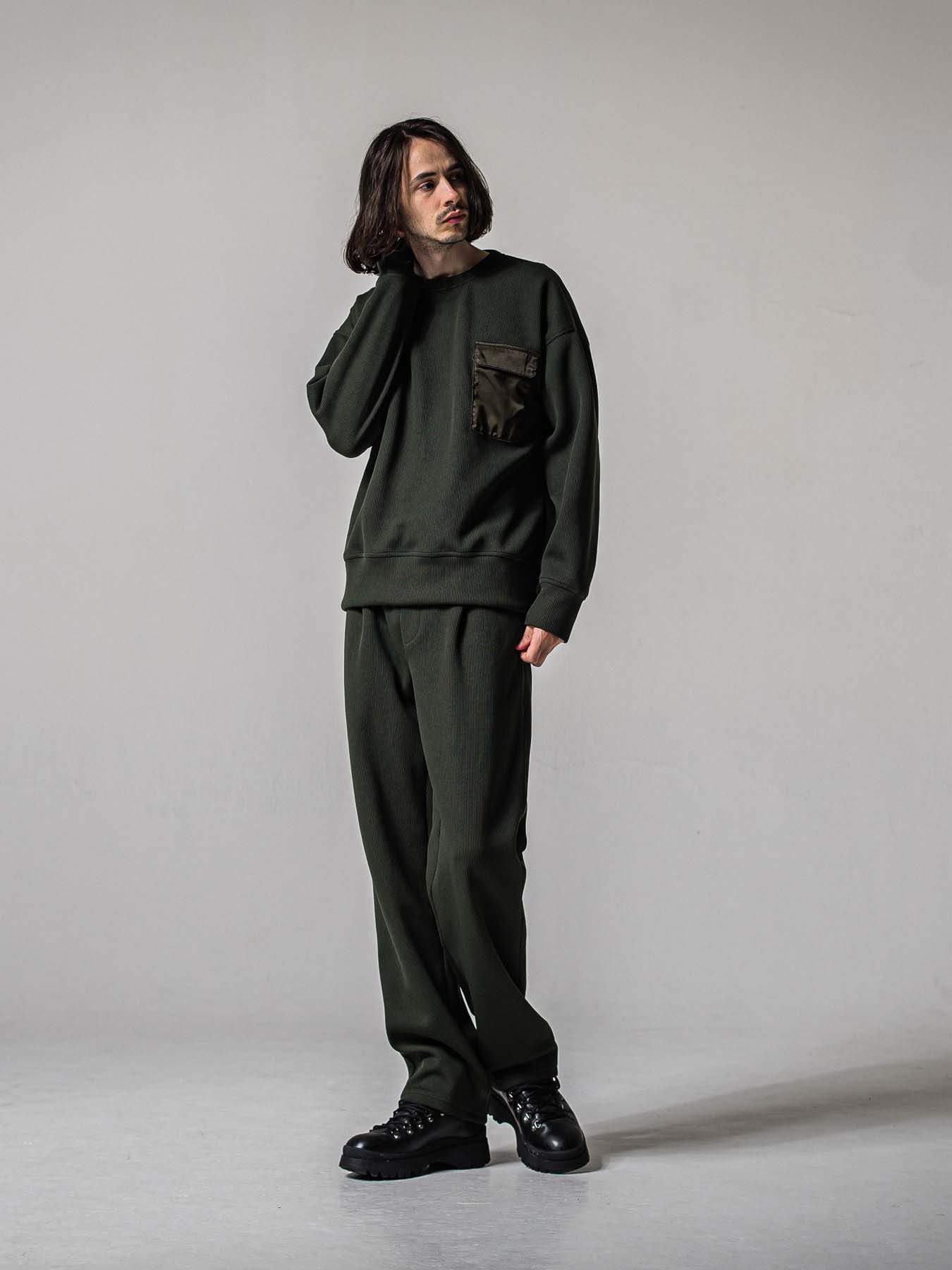 【予約品 11月16日(日) 締切】AZE  WIDE TUCK PANTS / 畔編みニット セミワイドシルエット ワンタック イージーパンツ / カーキ