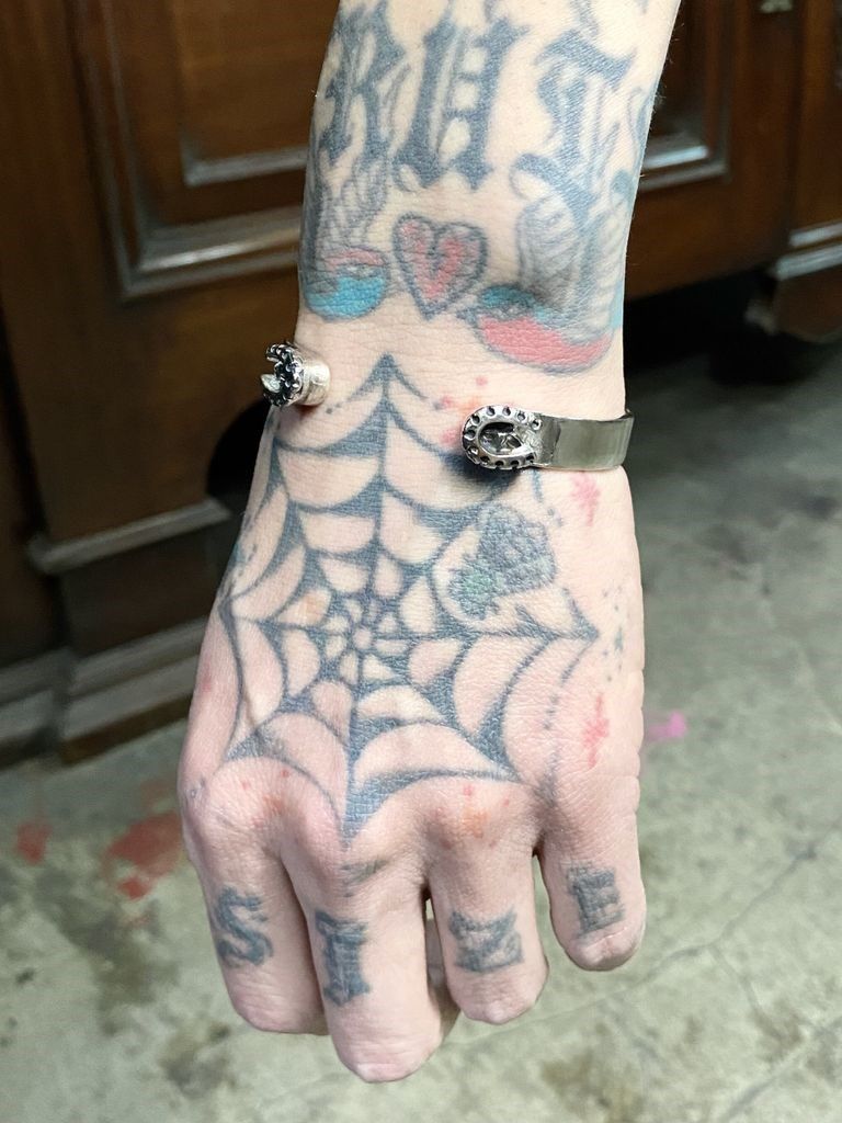 《受注生産》 HORSESHOE BANGLE BRACELET バングル / 注文から3～4週間後入荷予定