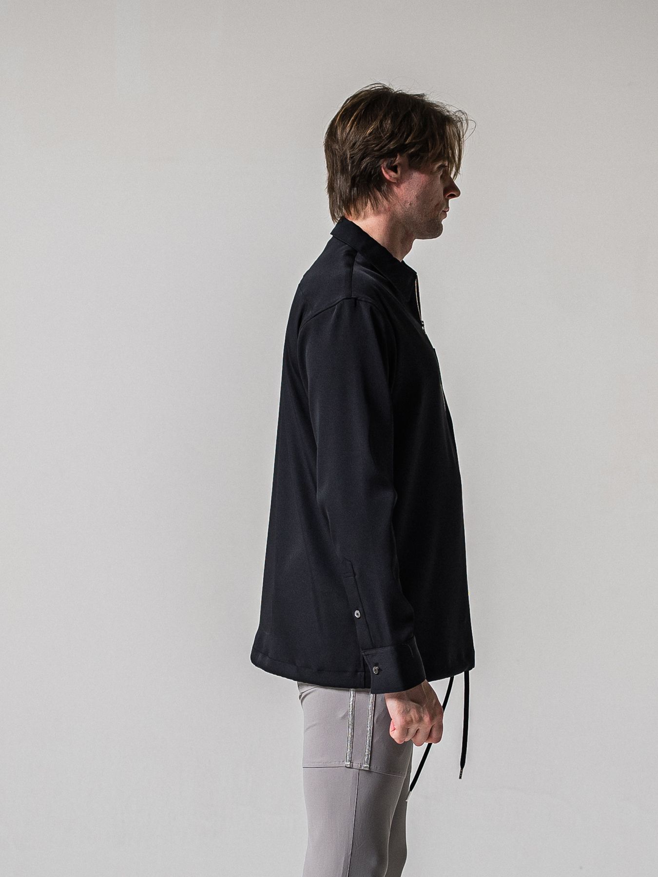 【予約品 11月16日(日) 締切】PULL OVER SATIN SHIRT / ジッププルオーバー サテンシャツ / ブラック