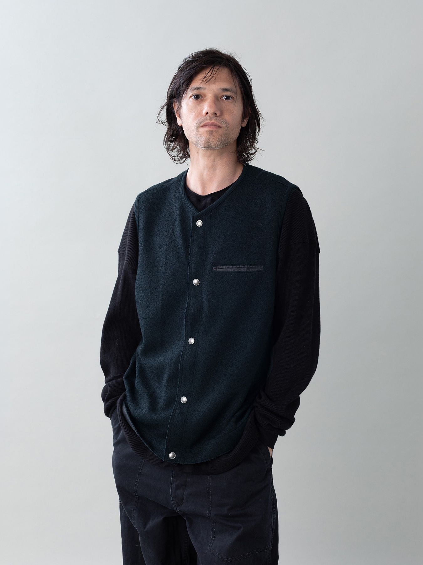 【予約品 5月27日(水) 締切】BOUCLE-VEST / ウール混ブークレー ベスト / ネイビー