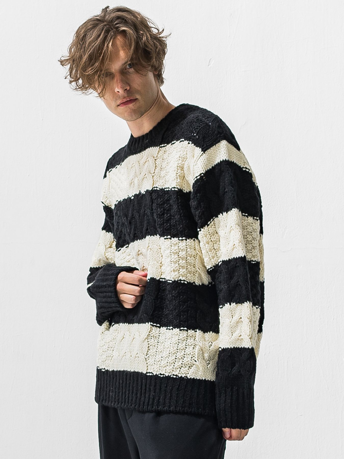 【予約品 9月6日(日) 締切】CABLE LAW SWEATER / ケーブル編みローゲージセーター / ブラック×ホワイト