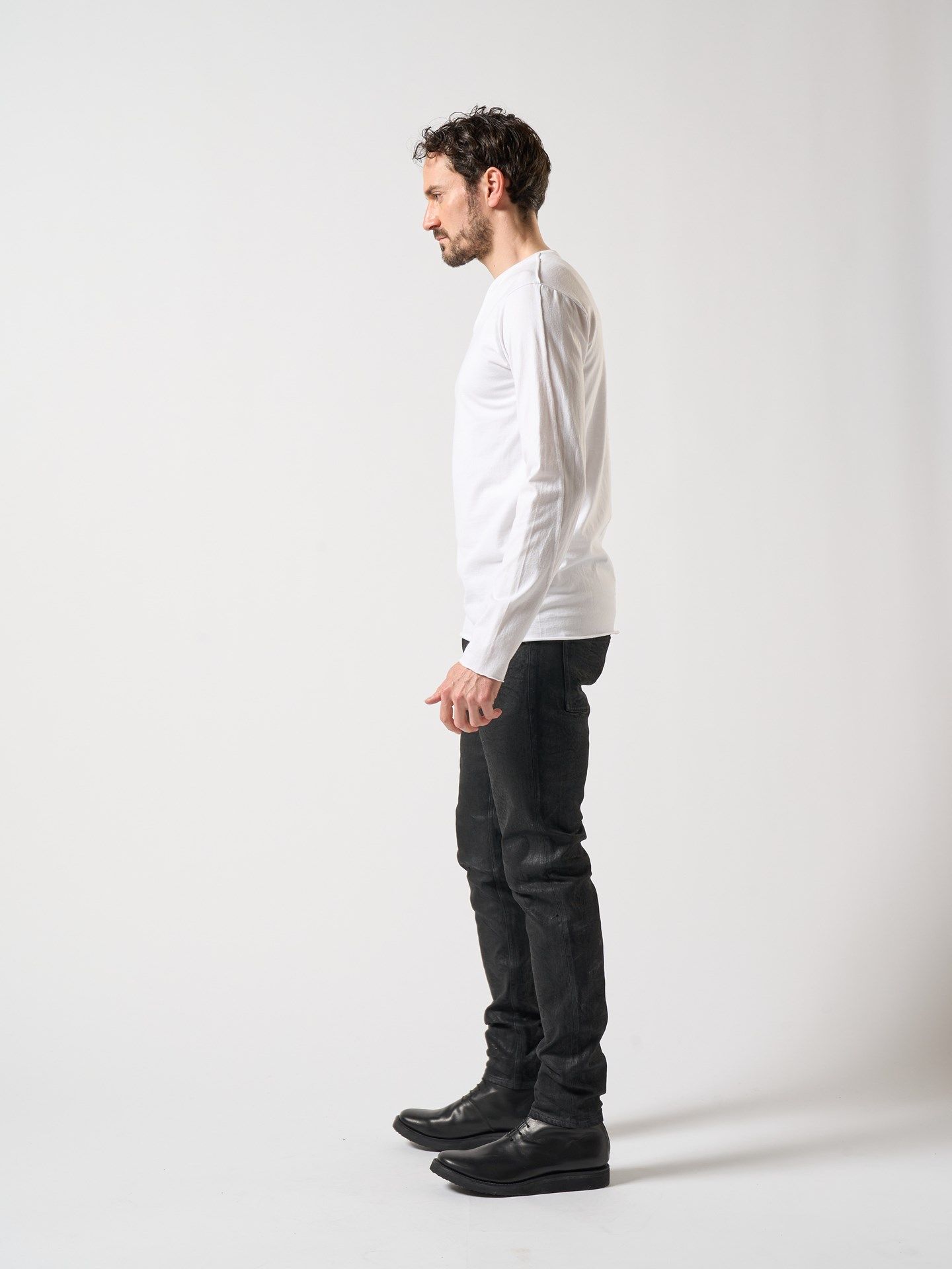 【予約品】 cut-off V-neck L/S / VネックTシャツ / ホワイト