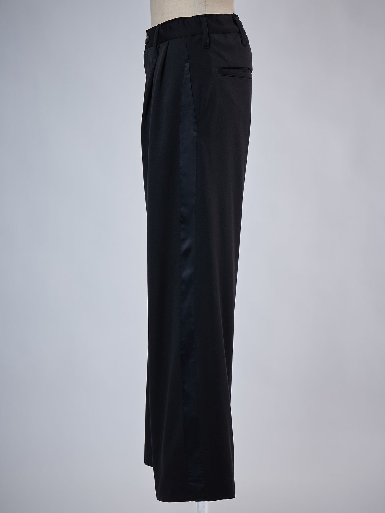 【予約品 4月26日(日) 締切】Side Line Wide Slacks / サイドラインワイドスラックス / ブラック