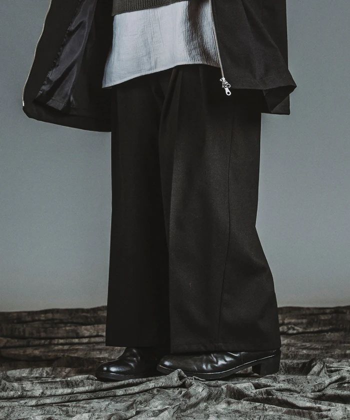 クロスタックワイドトラウザーズブラック【NOID.】