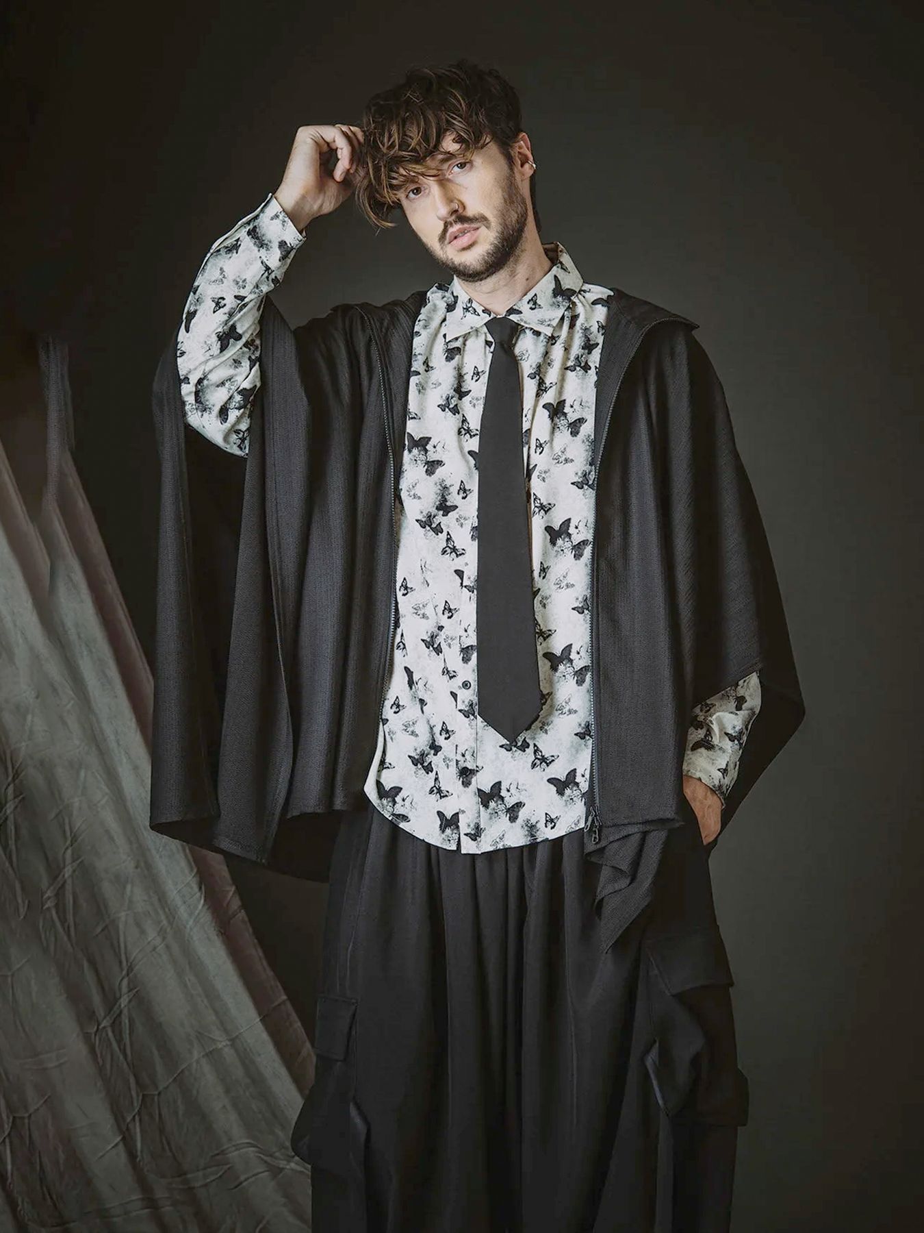 ドローストリングスフーデッドポンチョ / ブラック【NOID.】