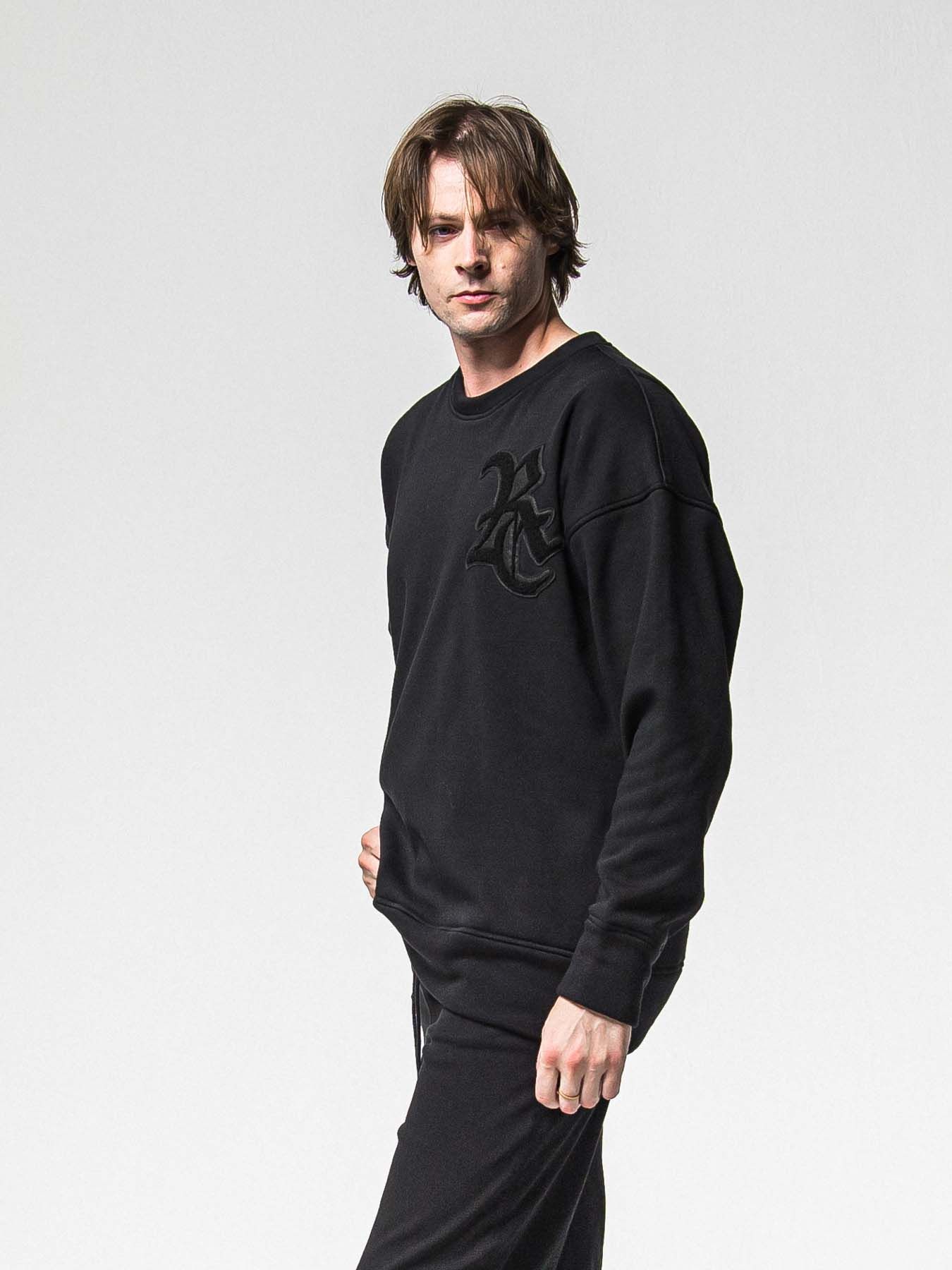 【予約品 8月31日(日) 締切】RC CHENILLE VELOURS FLEECE DROP TRAINER / RCサガラ刺繍ワッペン ベロアフリース ドロップショルダートレーナー / ブラック