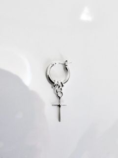 《受注生産》 THIN HOOP -raised by wolves- with OVAL and CROSS / レイズド・バイ・ウルヴス シンフープ ウィズ オーバル&クロスピアス 【注文から2～3週間後入荷予定】