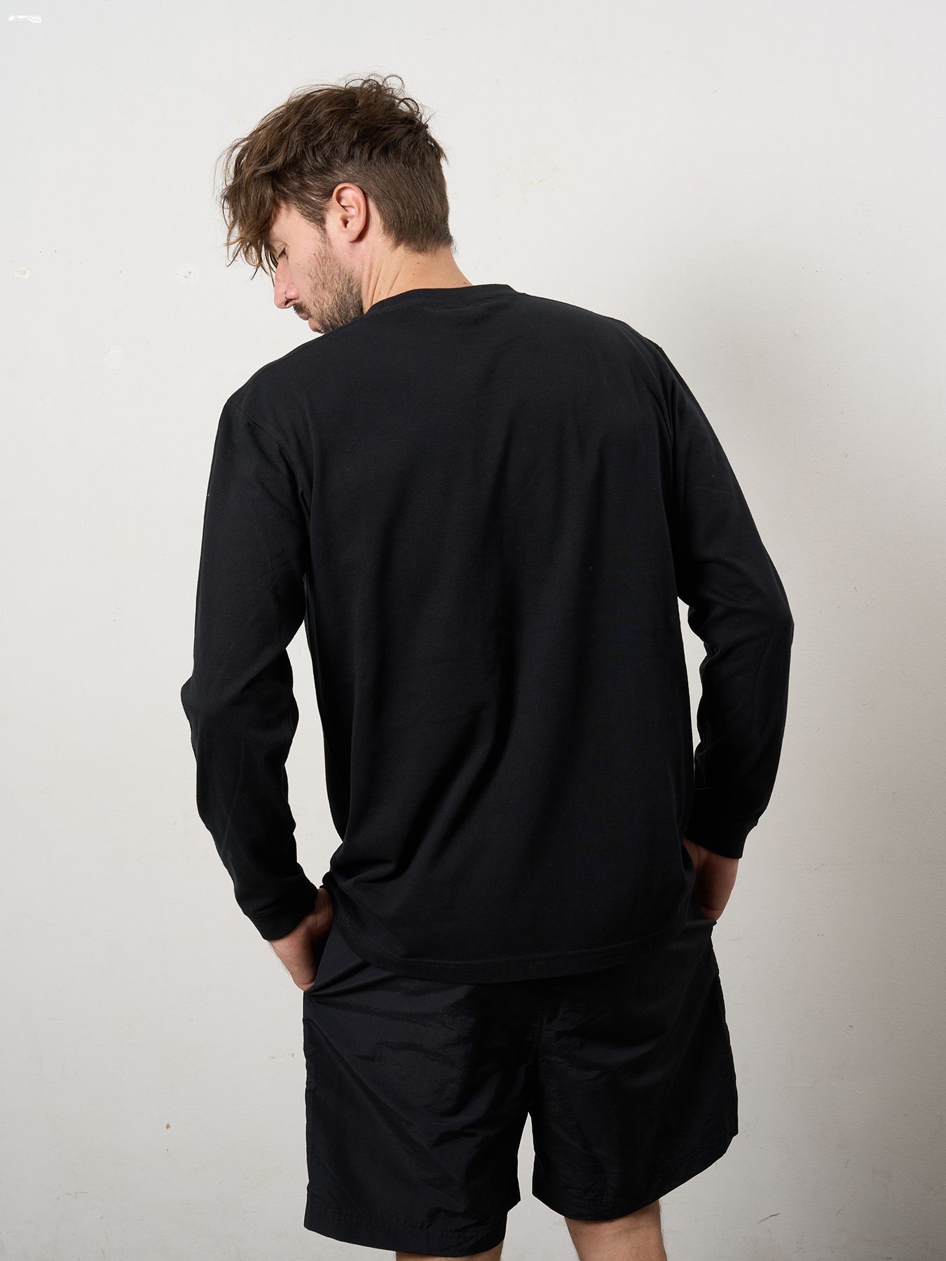【予約品 10月16日(木) 締切】5.6ozコットン天竺 ブロックコラージュ&パッチ LSシャツ / ブラック