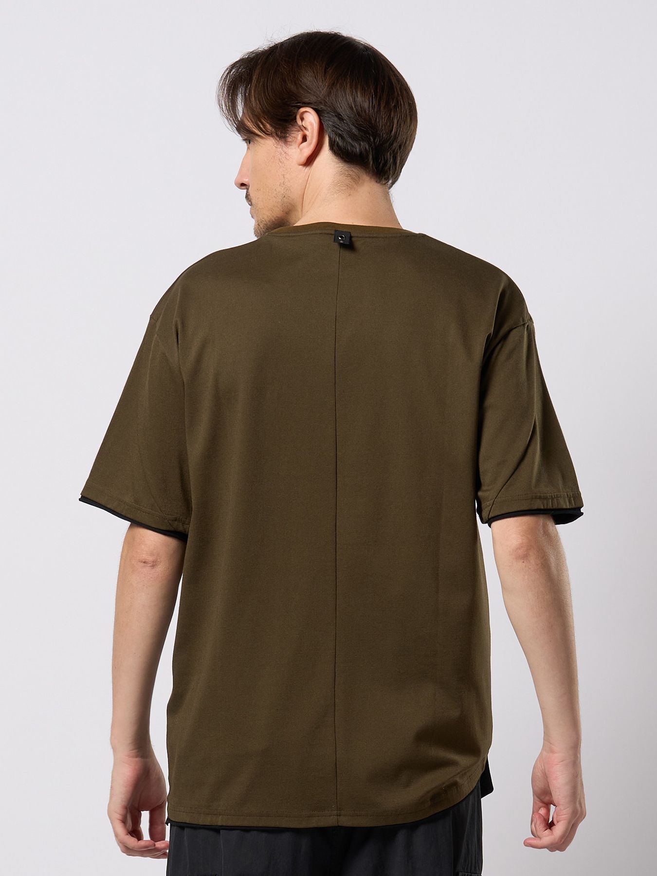 【予約品 9月23日(火) 締切】cool touch zip-pocket S/S / クールタッチ ジップポケット ショートスリーブ / カーキ