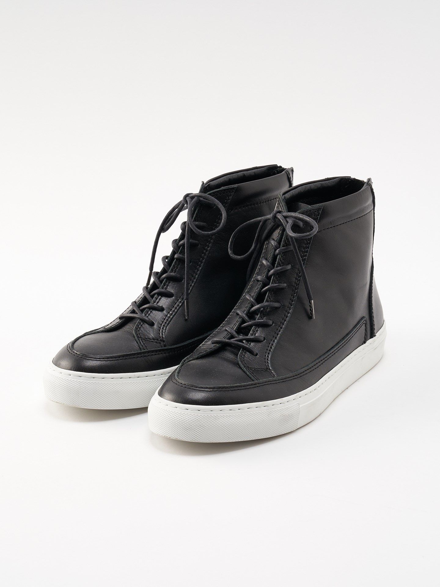 【予約品】 back zip sneaker /ハイカットスニーカー / ブラック・ホワイト