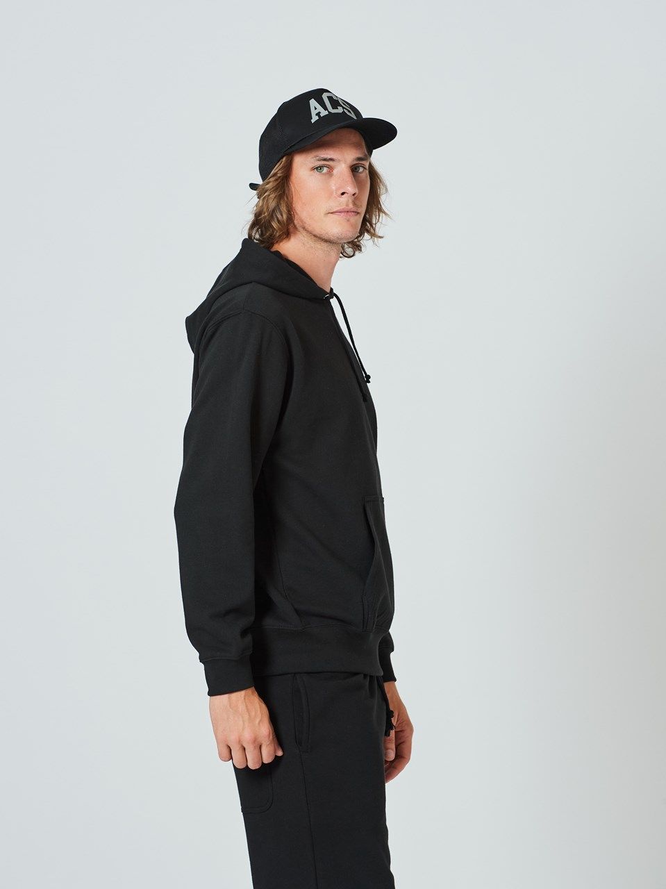 (予約品2023年10月19日18時締め) Script Logo Hooded Sweatshirt / フードスウェット / ブラック