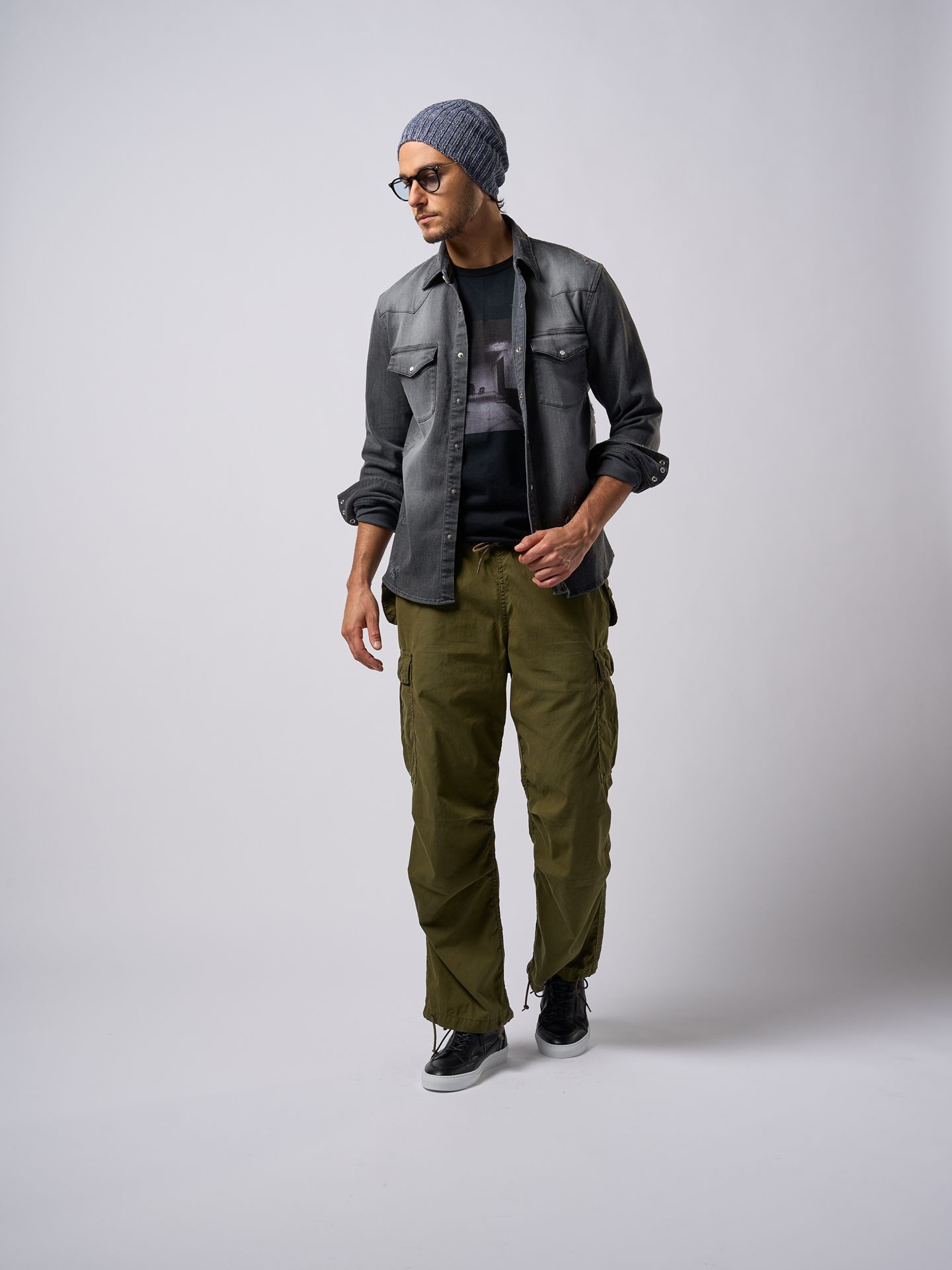 【予約品9月19日 10時締め】 low cut leather sneaker / レザースニーカー / ブラック×ホワイト