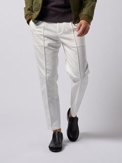 【予約品9月19日 10時締め】 denim pin-tuck slacks  / 2タックスラックス / ホワイト