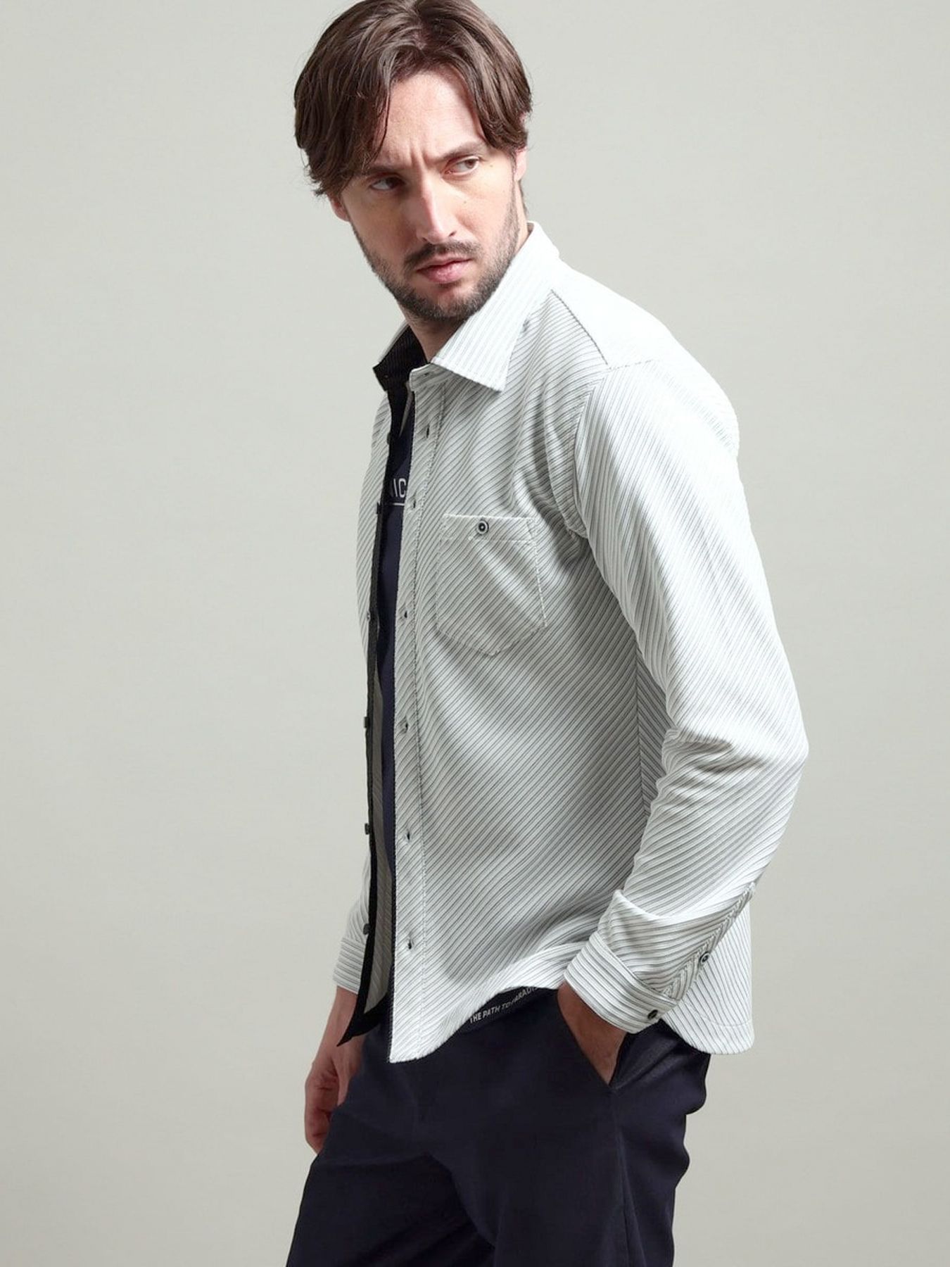 ブライトタックバイヤスレギュラーカラーシャツ / ホワイト 【HIDEAWAYS BLACK】