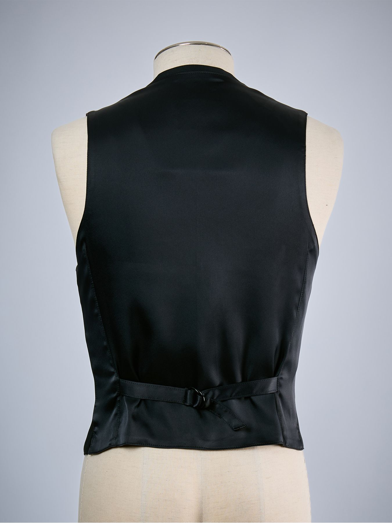 【予約品 10月26日(月) 締切】《Costume Line》W-Satin Vest / ベスト / ブラック