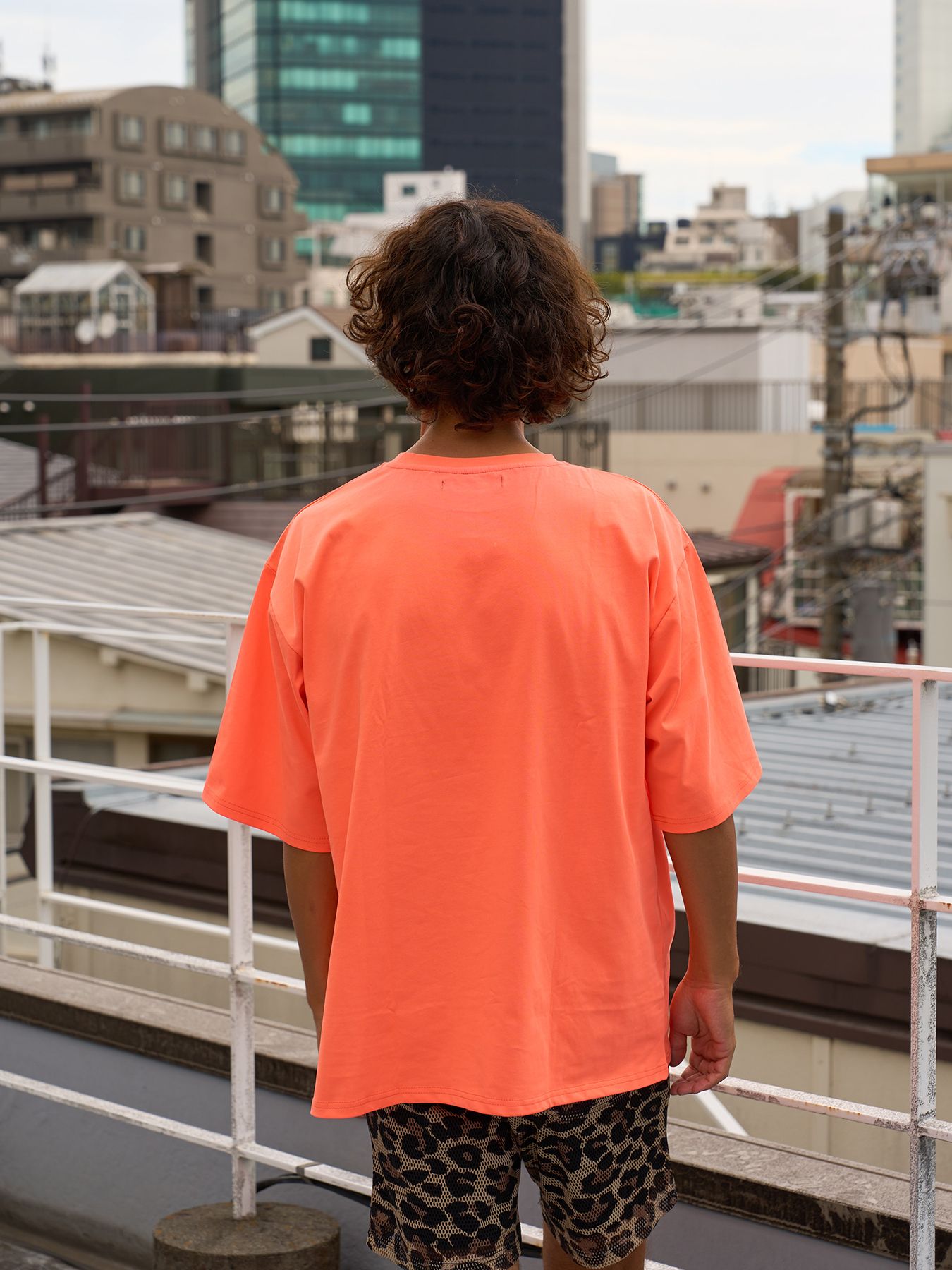 【予約品 10月16日(木) 締切】7ozコットン天竺 メタルスタッズスマイル SSシャツ / フラッシュオレンジ