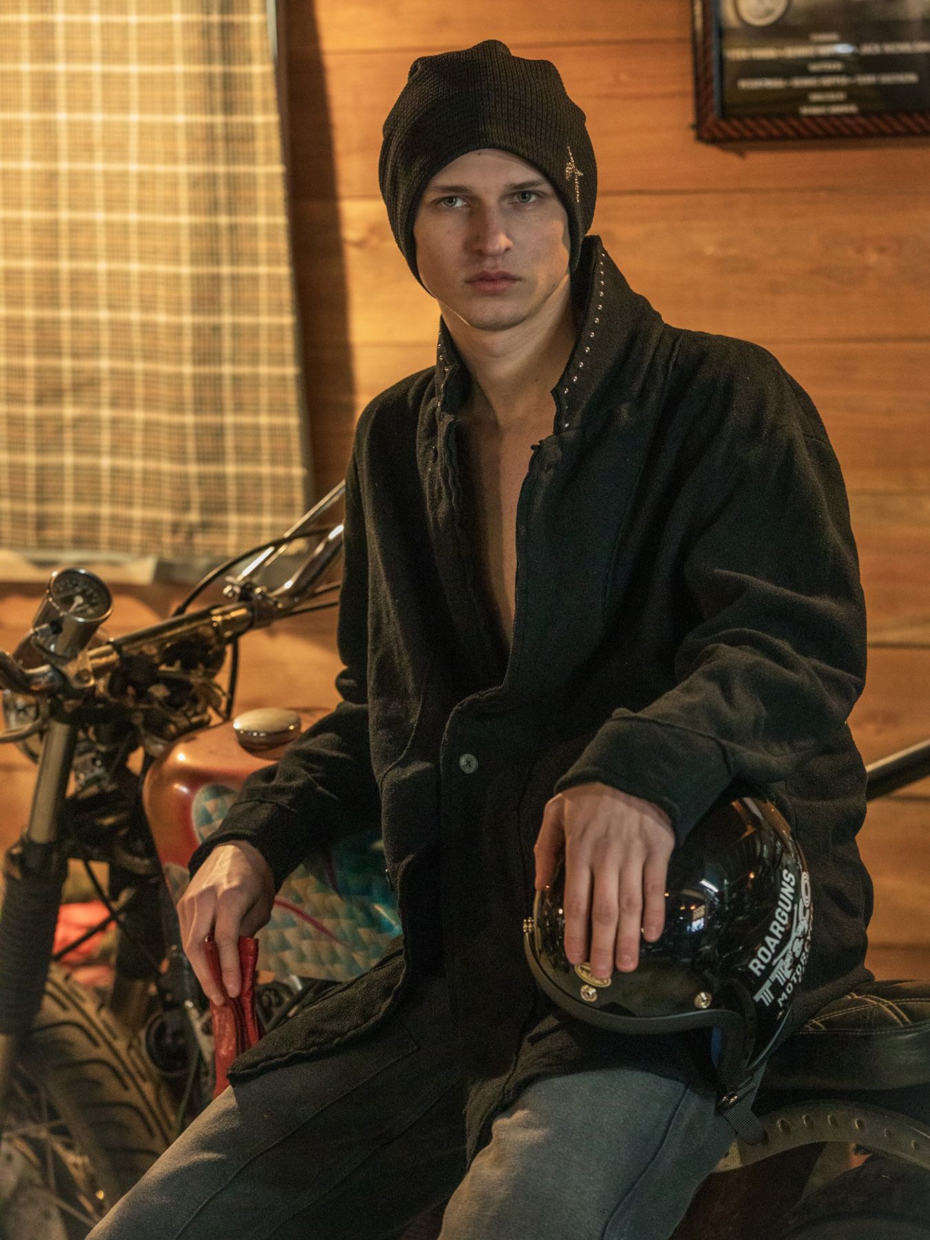 【予約品 3月9日(月) 18:00 締切】FLEECE STUDZ JKT / スタッズ フリース ショートコート / ブラック